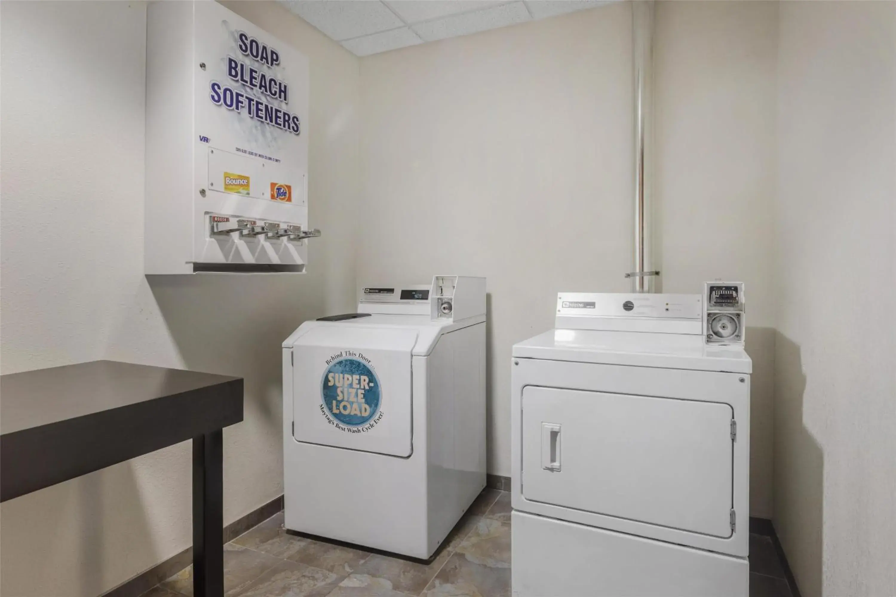 Property building in SureStay Plus Hotel by Best Western Niagara Falls East Property building in SureStay Plus Hotel by Best Western Niagara Falls East