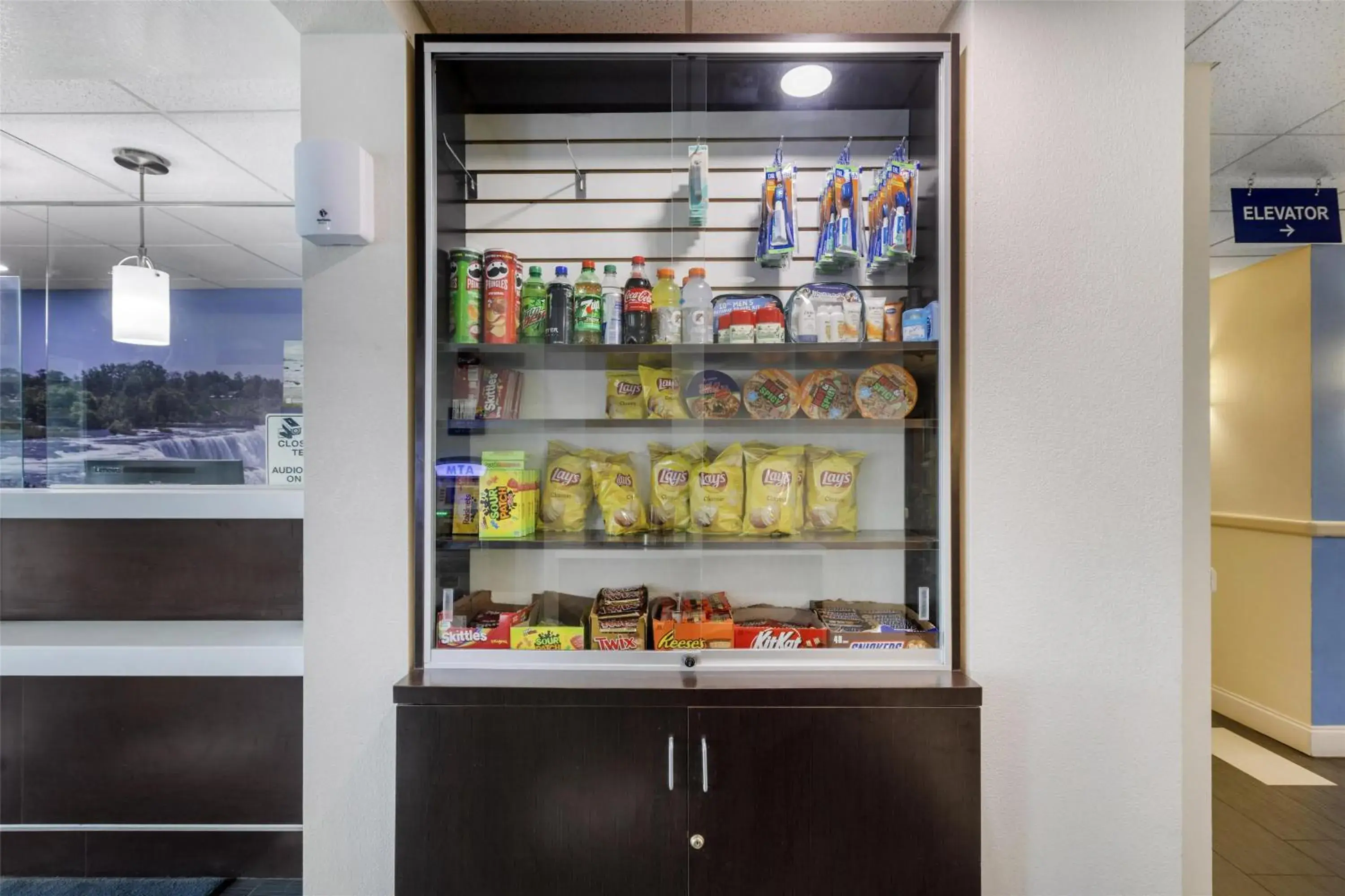 Property building in SureStay Plus Hotel by Best Western Niagara Falls East Property building in SureStay Plus Hotel by Best Western Niagara Falls East