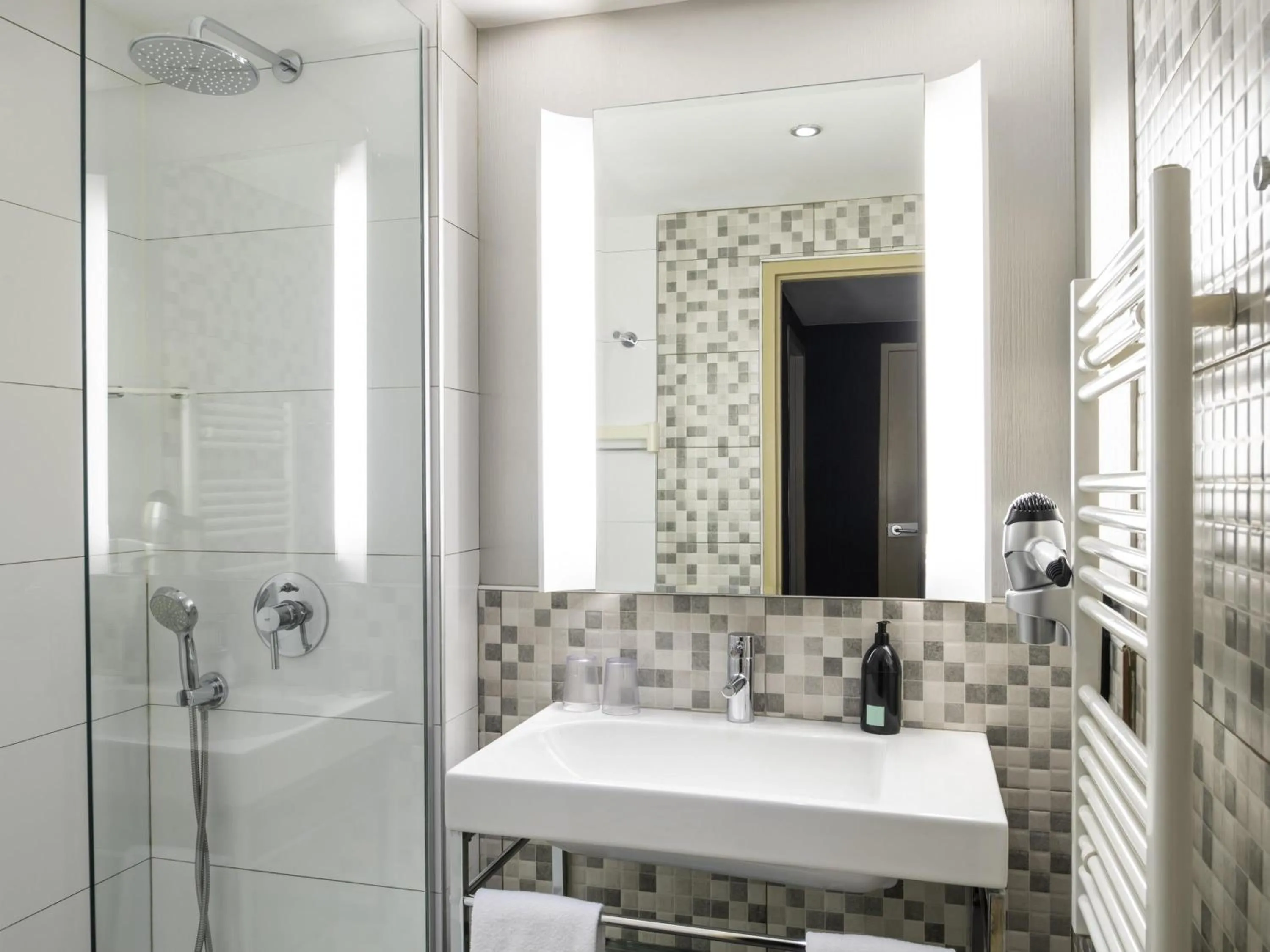 Bedroom in Aparthotel Adagio La Défense Esplanade