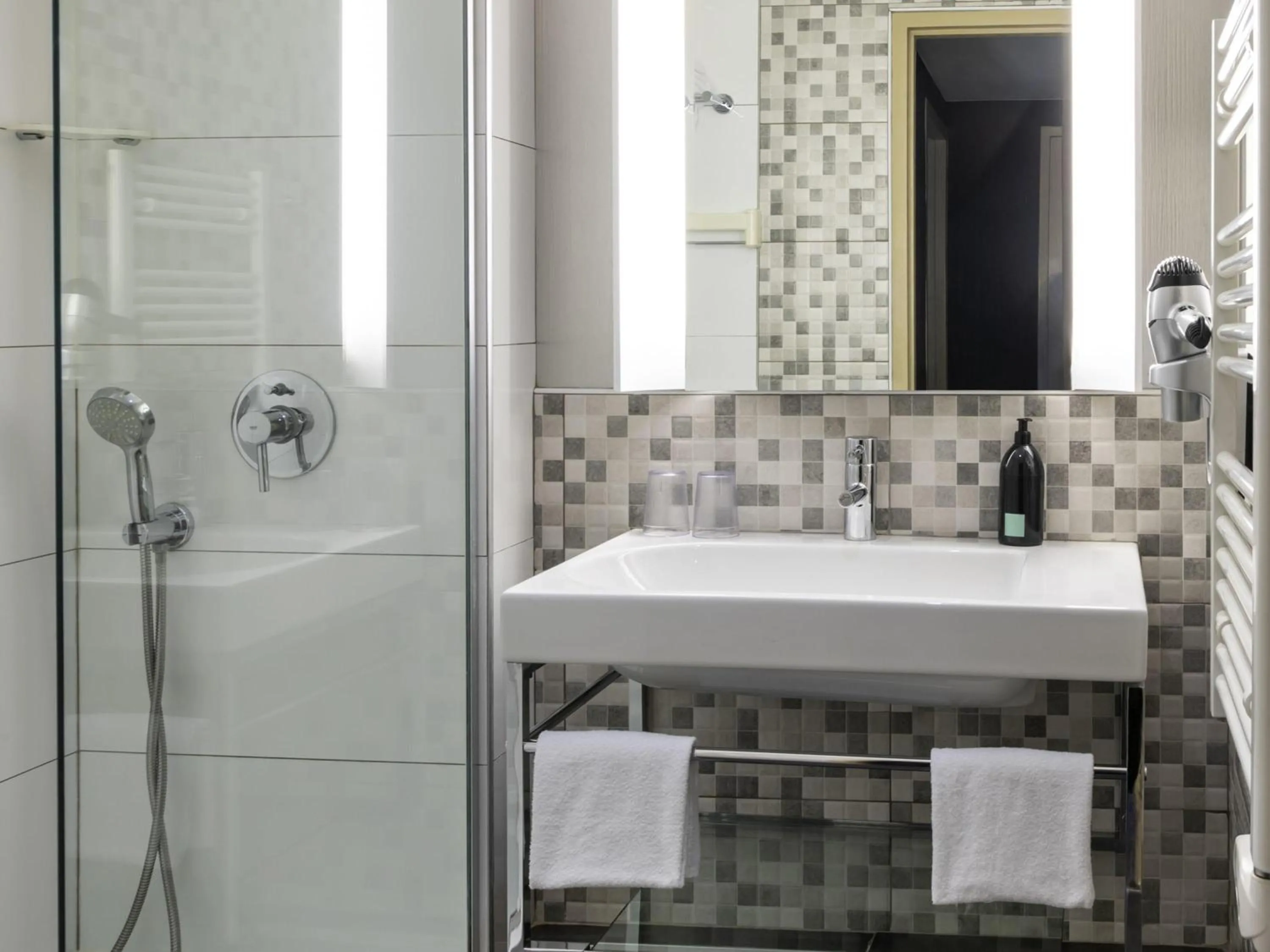 Bedroom in Aparthotel Adagio La Défense Esplanade