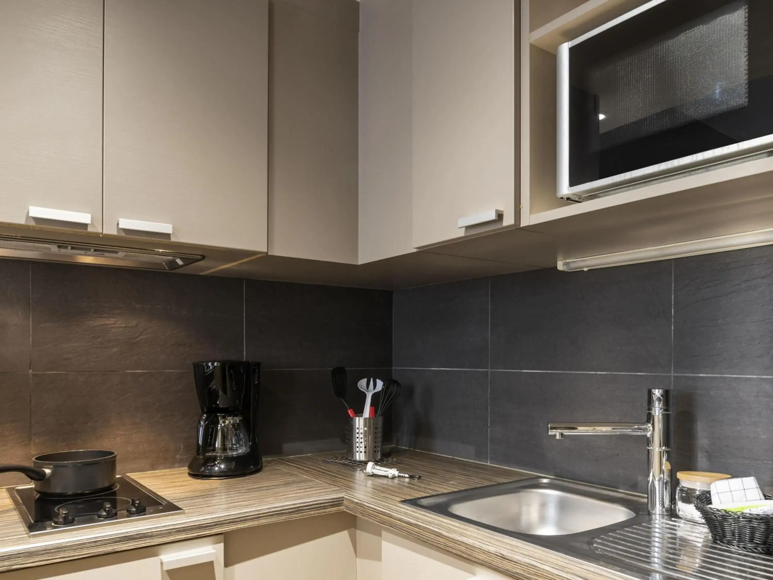 Bedroom in Aparthotel Adagio La Défense Esplanade Bedroom in Aparthotel Adagio La Défense Esplanade