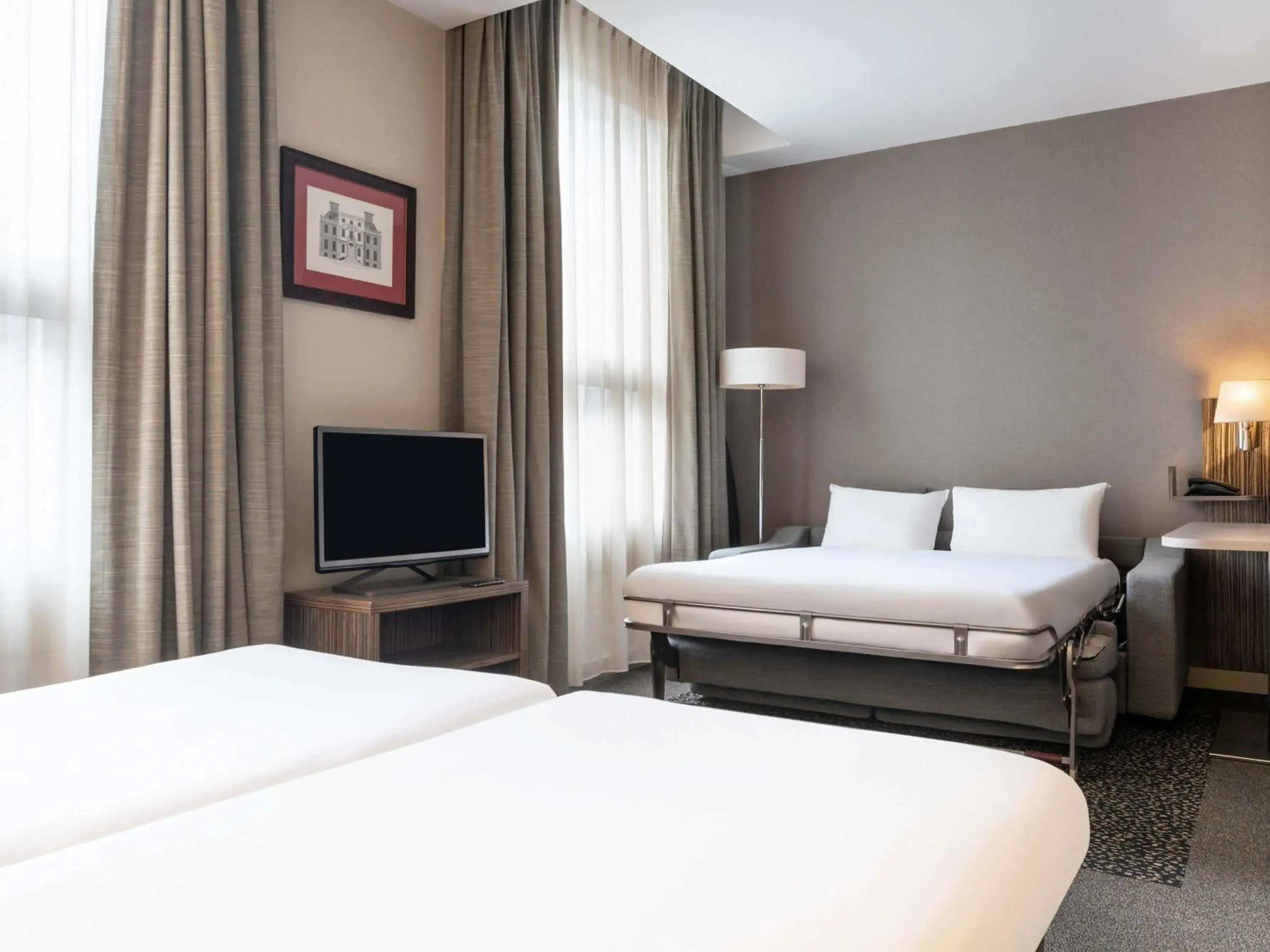 Bedroom, Bed in Aparthotel Adagio La Défense Esplanade Bedroom, Bed in Aparthotel Adagio La Défense Esplanade