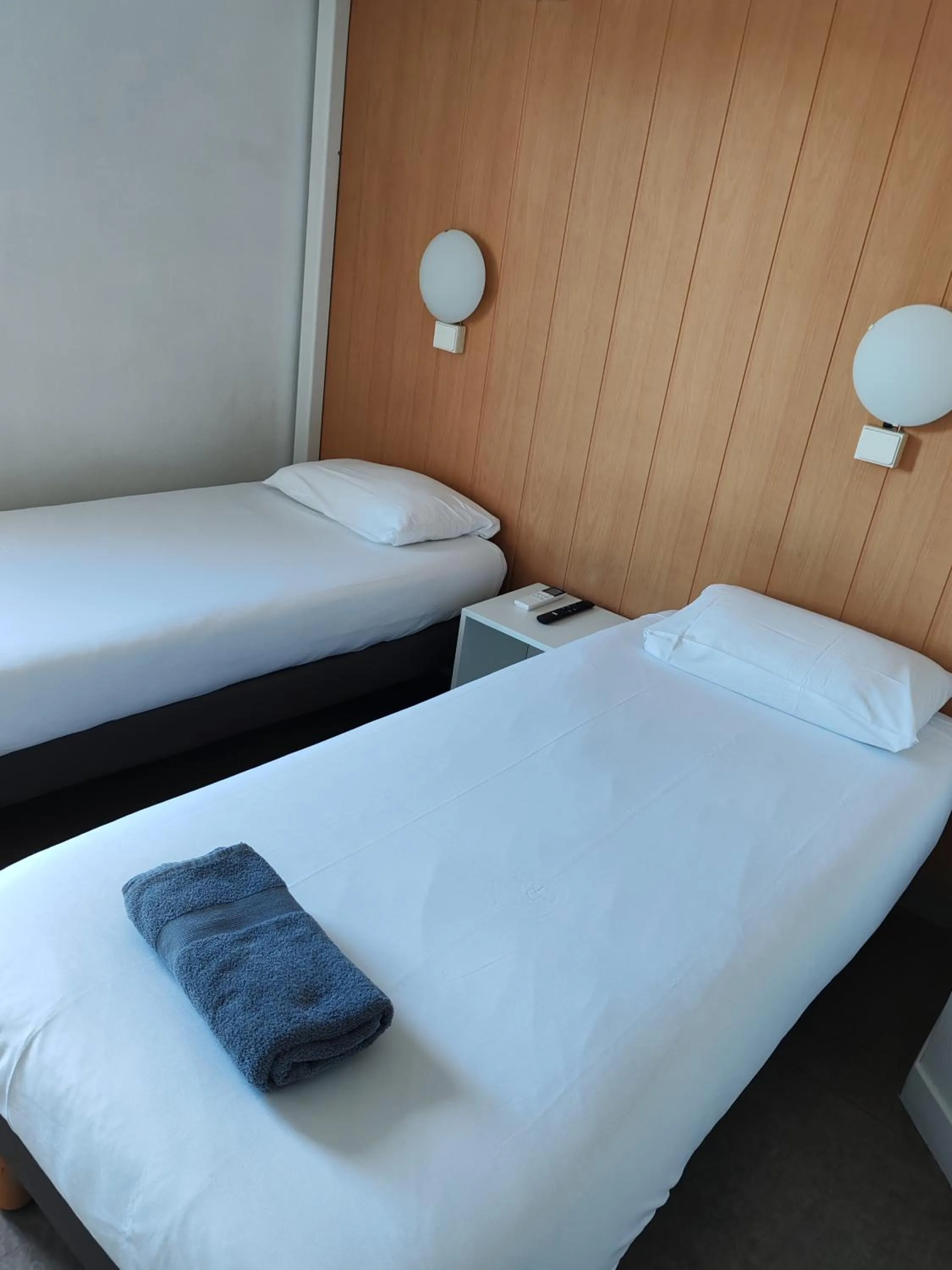 Bed in Fasthôtel Clermont-Ferrand Gerzat