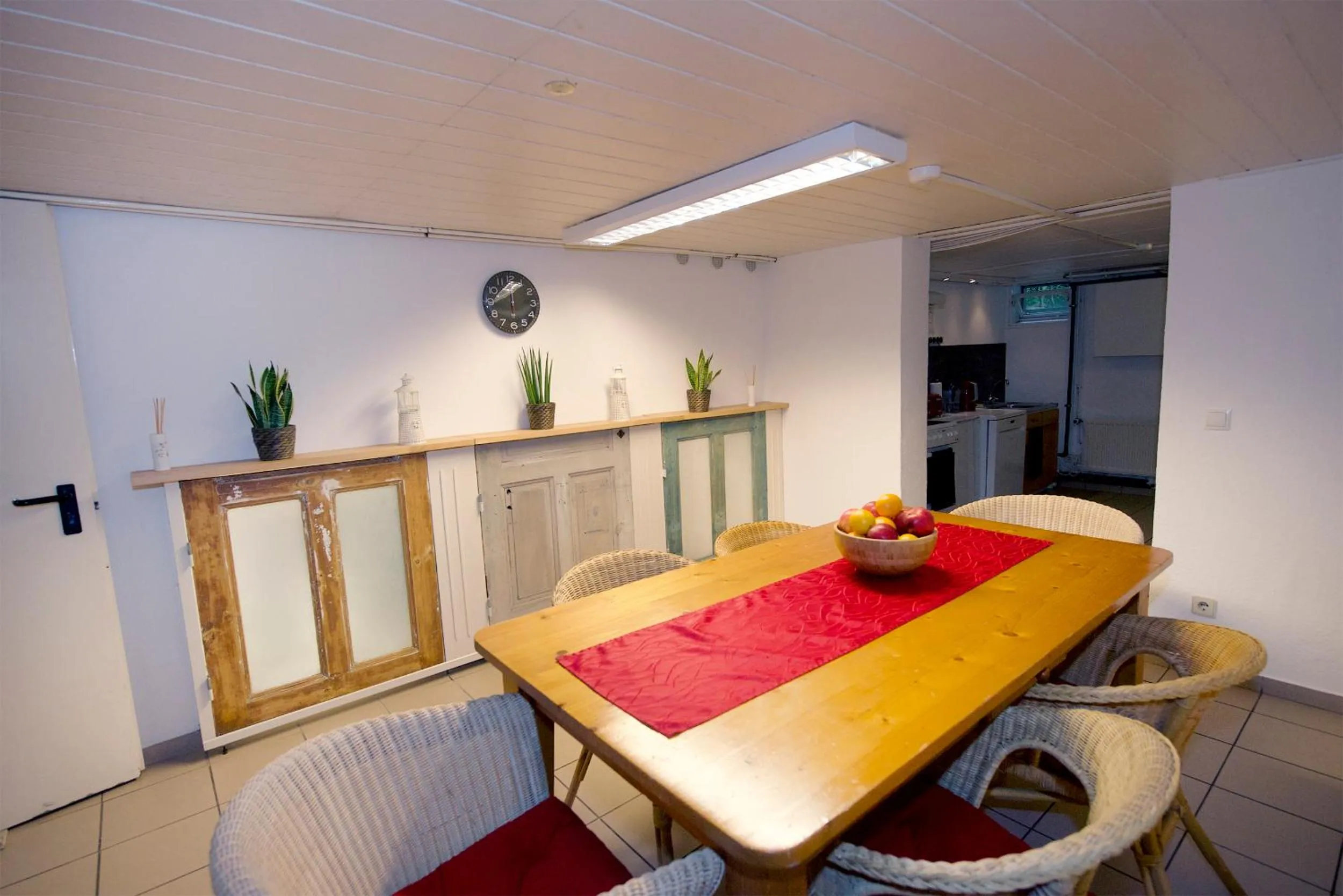 Dining area in Basement Rotherbaum