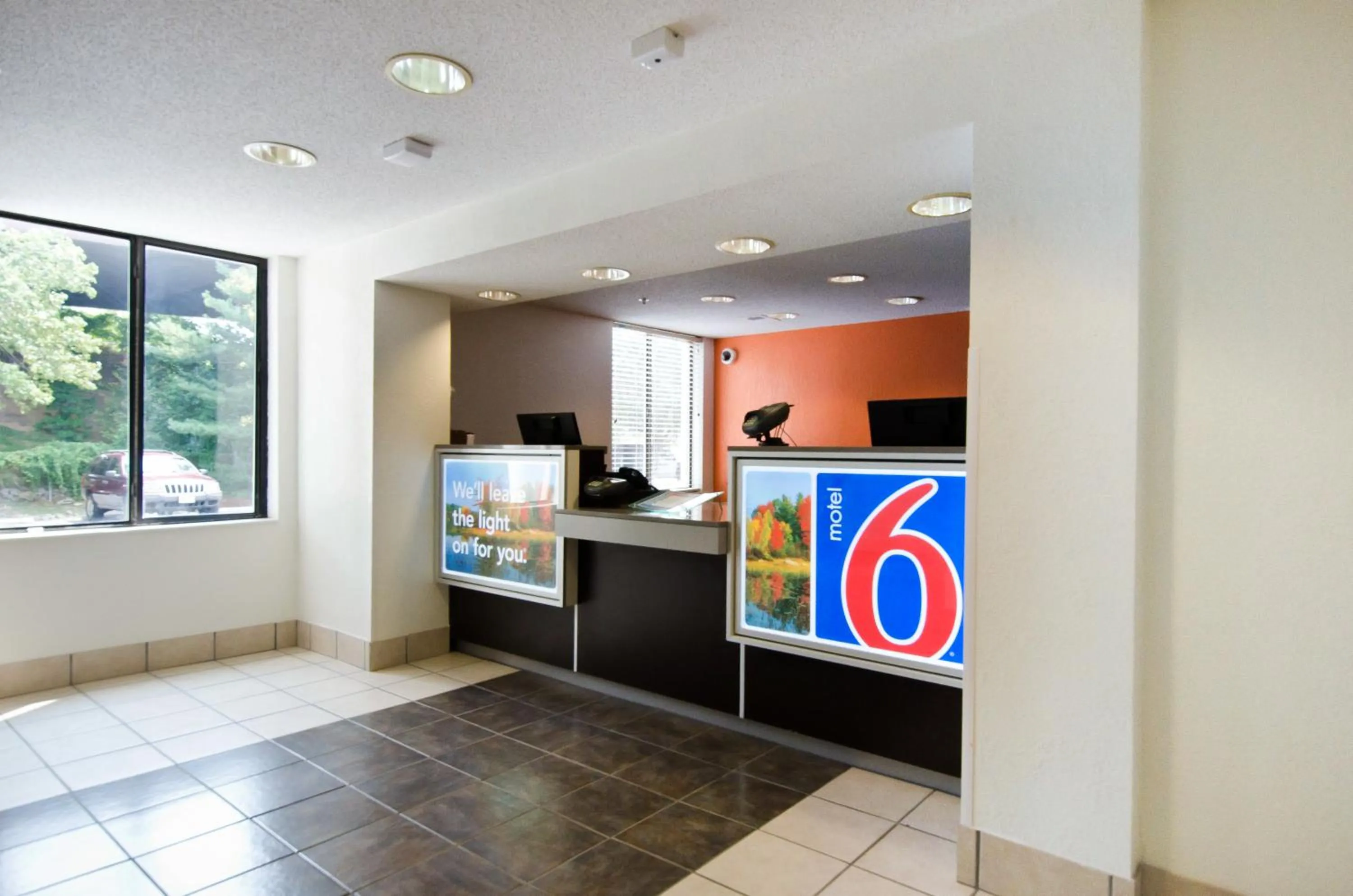 Lobby or reception in Motel 6-Springfield, DC - Washington Southwest