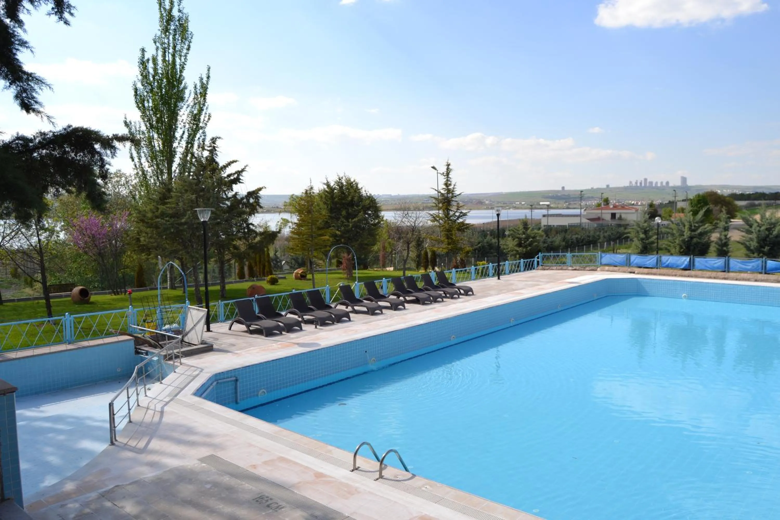 Swimming pool in Ulasan Hotel Caravan Camping