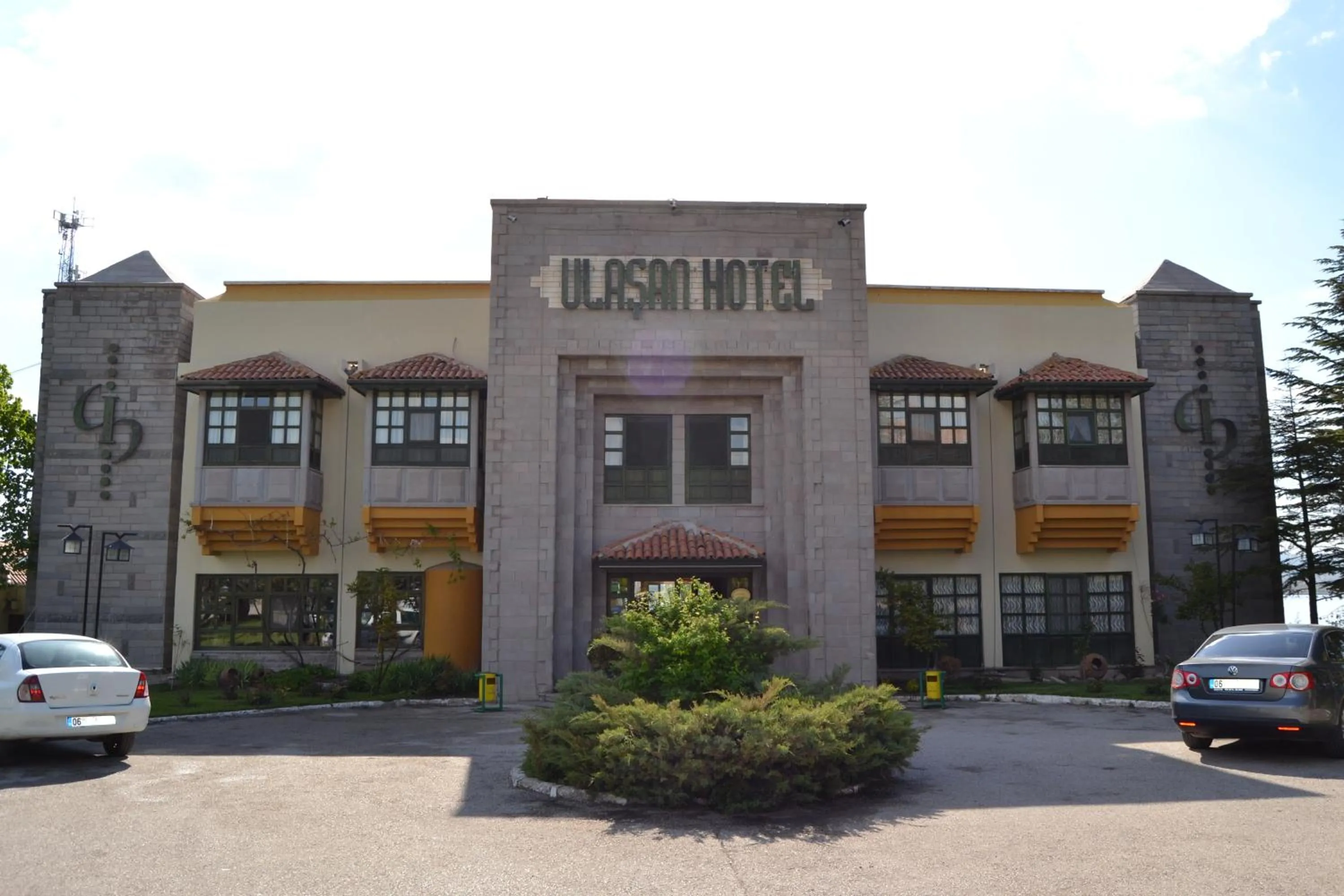 Facade/entrance in Ulasan Hotel Caravan Camping