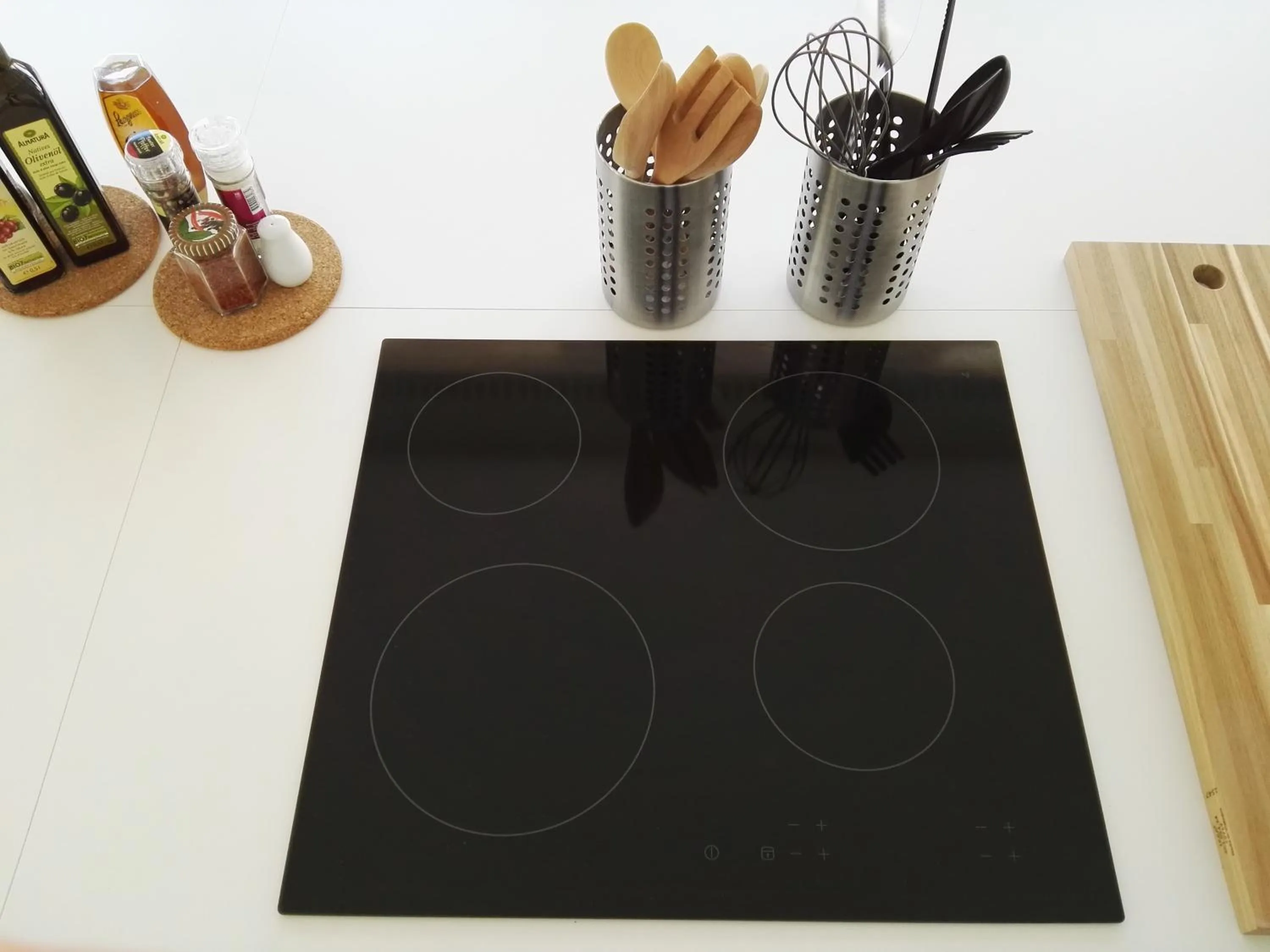 Communal kitchen in Business Hotel Wiesbaden PRIME