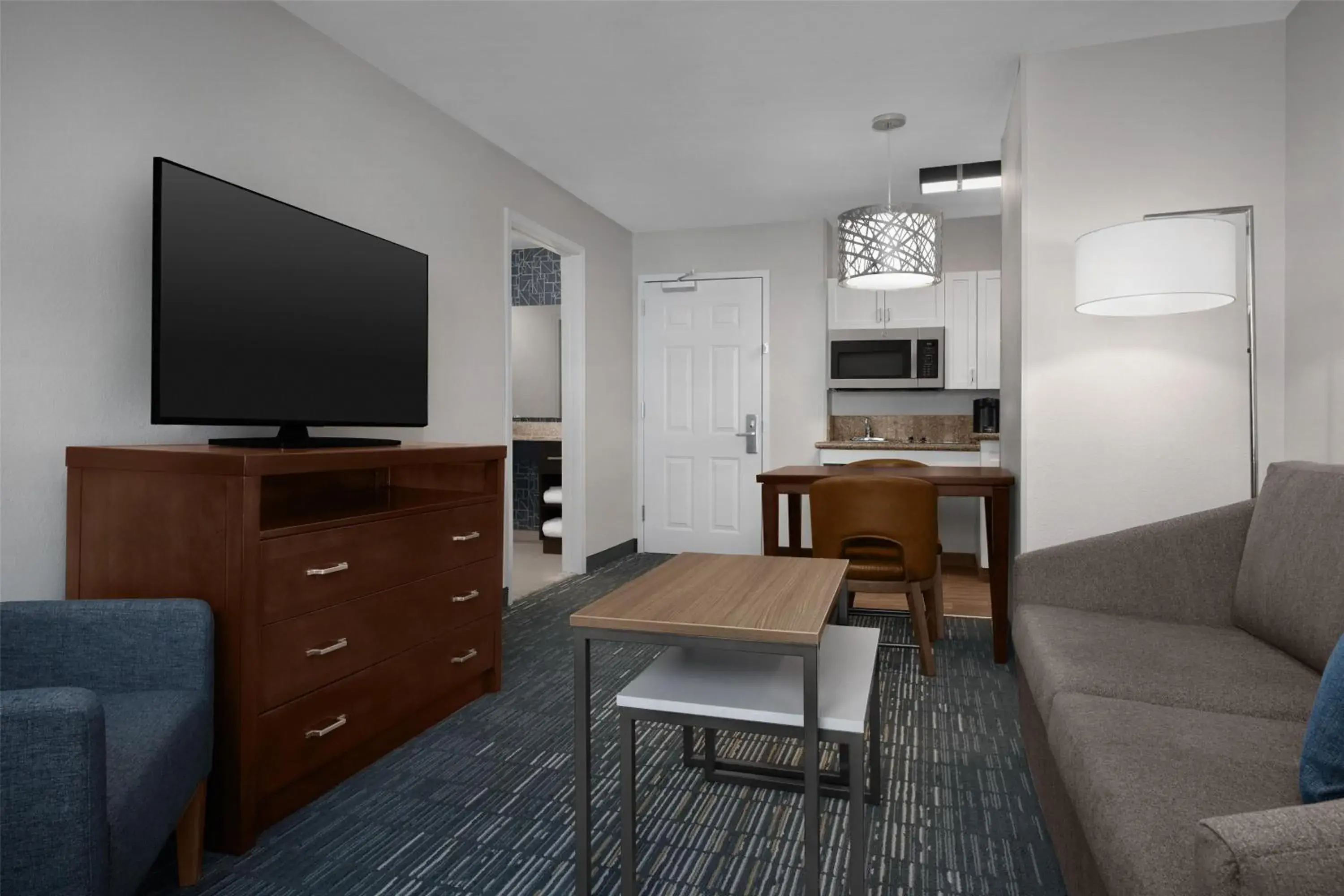Living room in Homewood Suites by Hilton Newark-Cranford Living room in Homewood Suites by Hilton Newark-Cranford