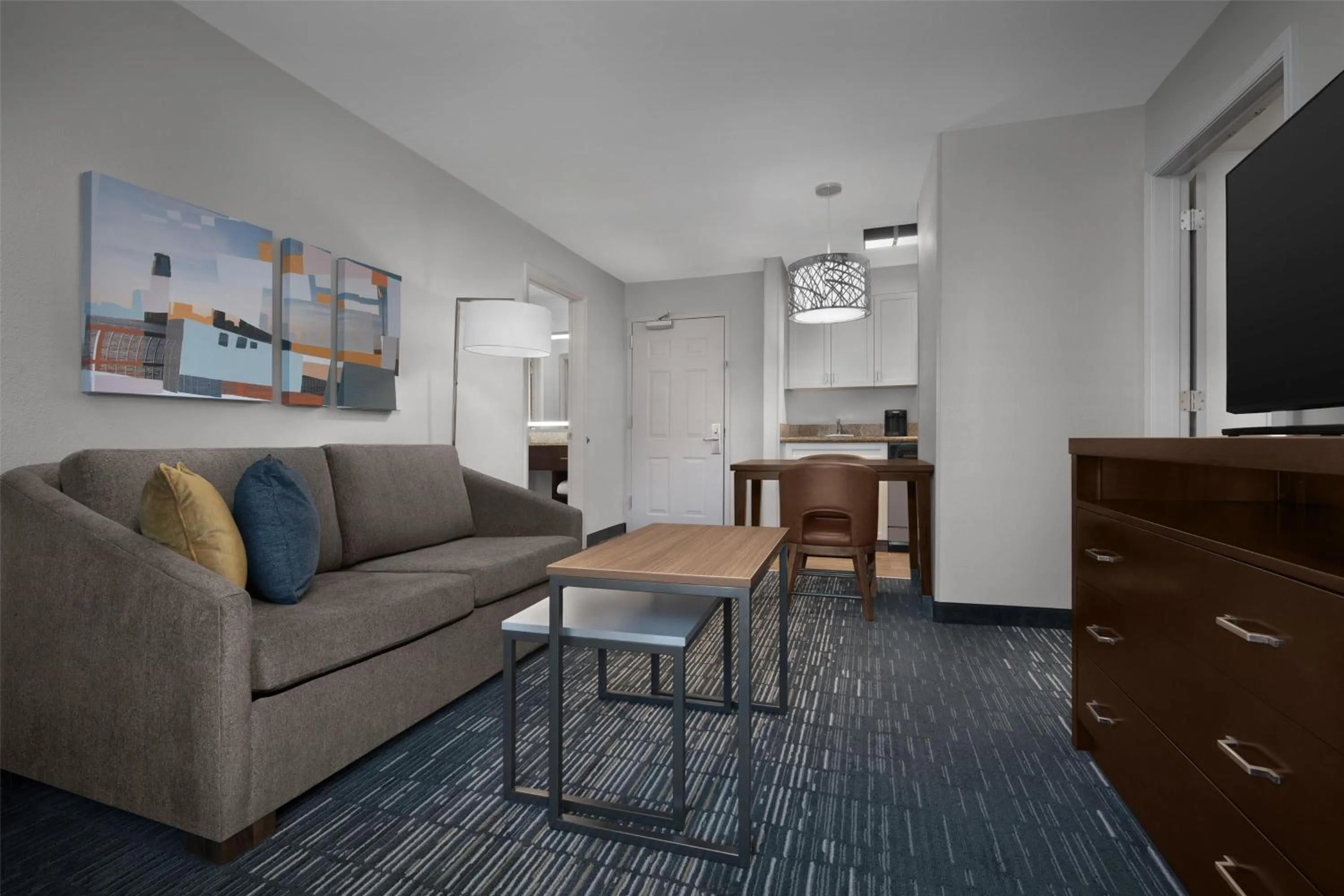 Kitchen or kitchenette in Homewood Suites by Hilton Newark-Cranford