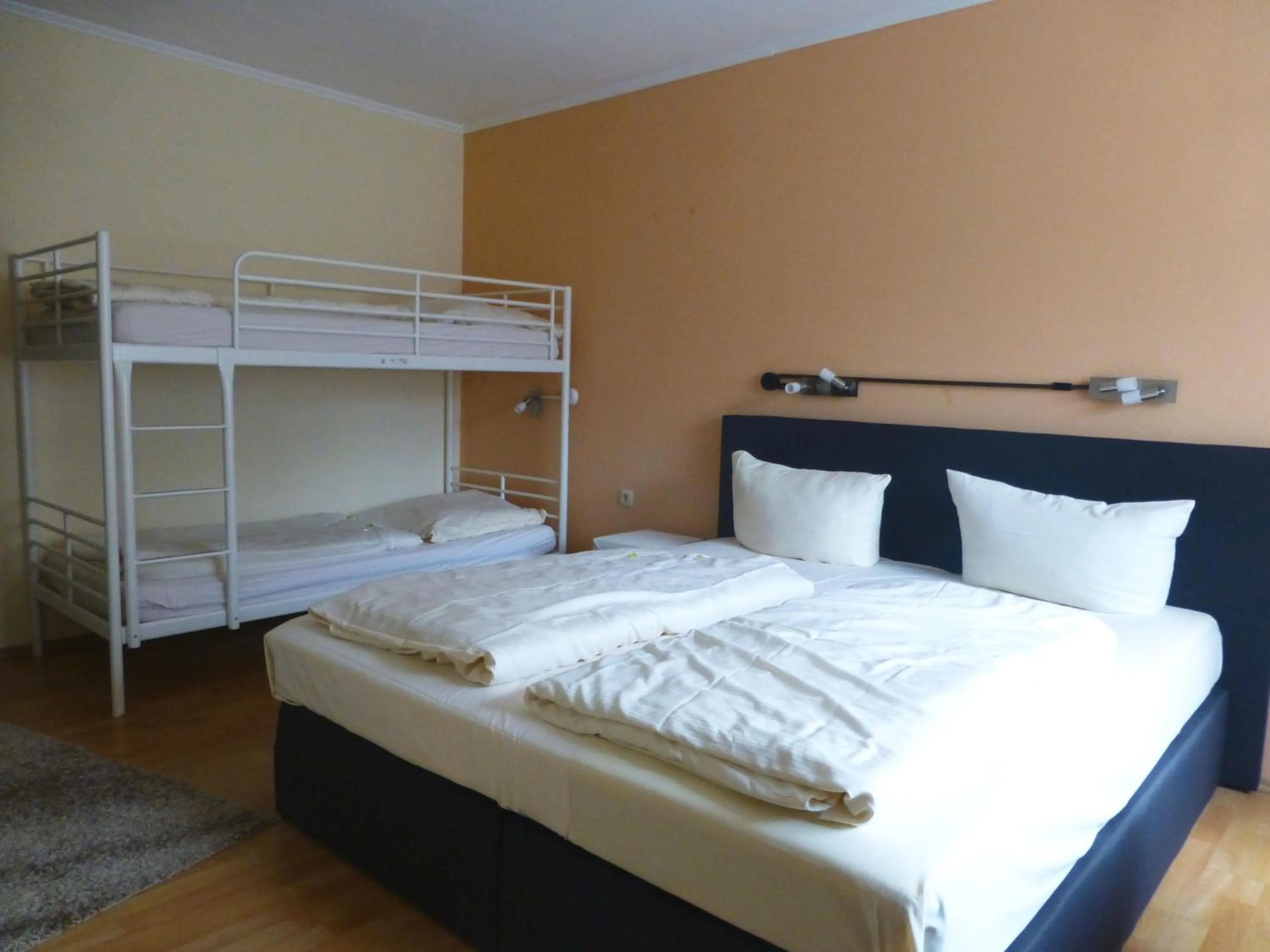 Photo of the whole room, Bed in Hotel Tanneneck