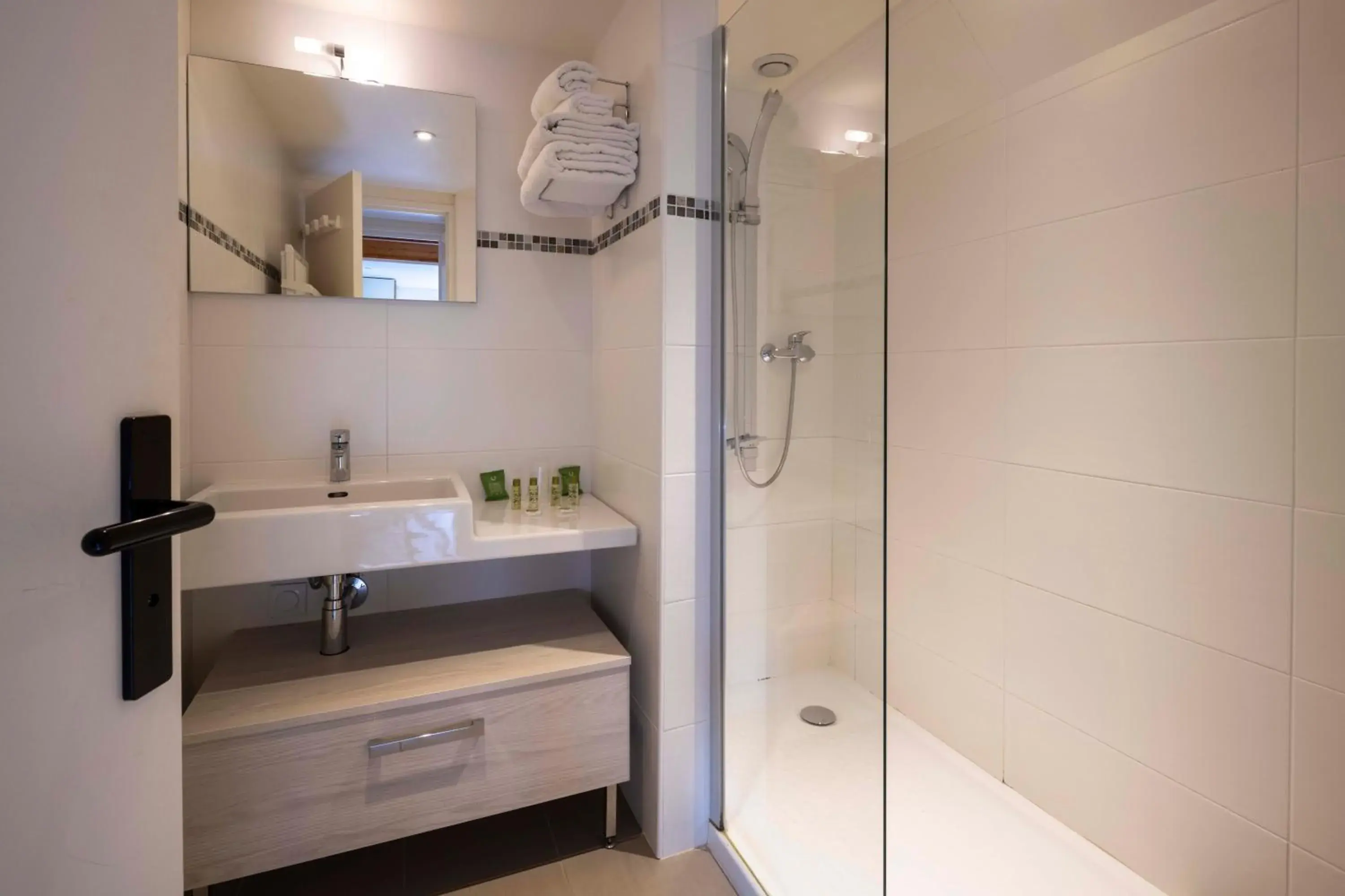 Duplex (4 Adults) in Hôtel Lancelot & Spa - Domaine du Roi Arthur Duplex (4 Adults) in Hôtel Lancelot & Spa - Domaine du Roi Arthur