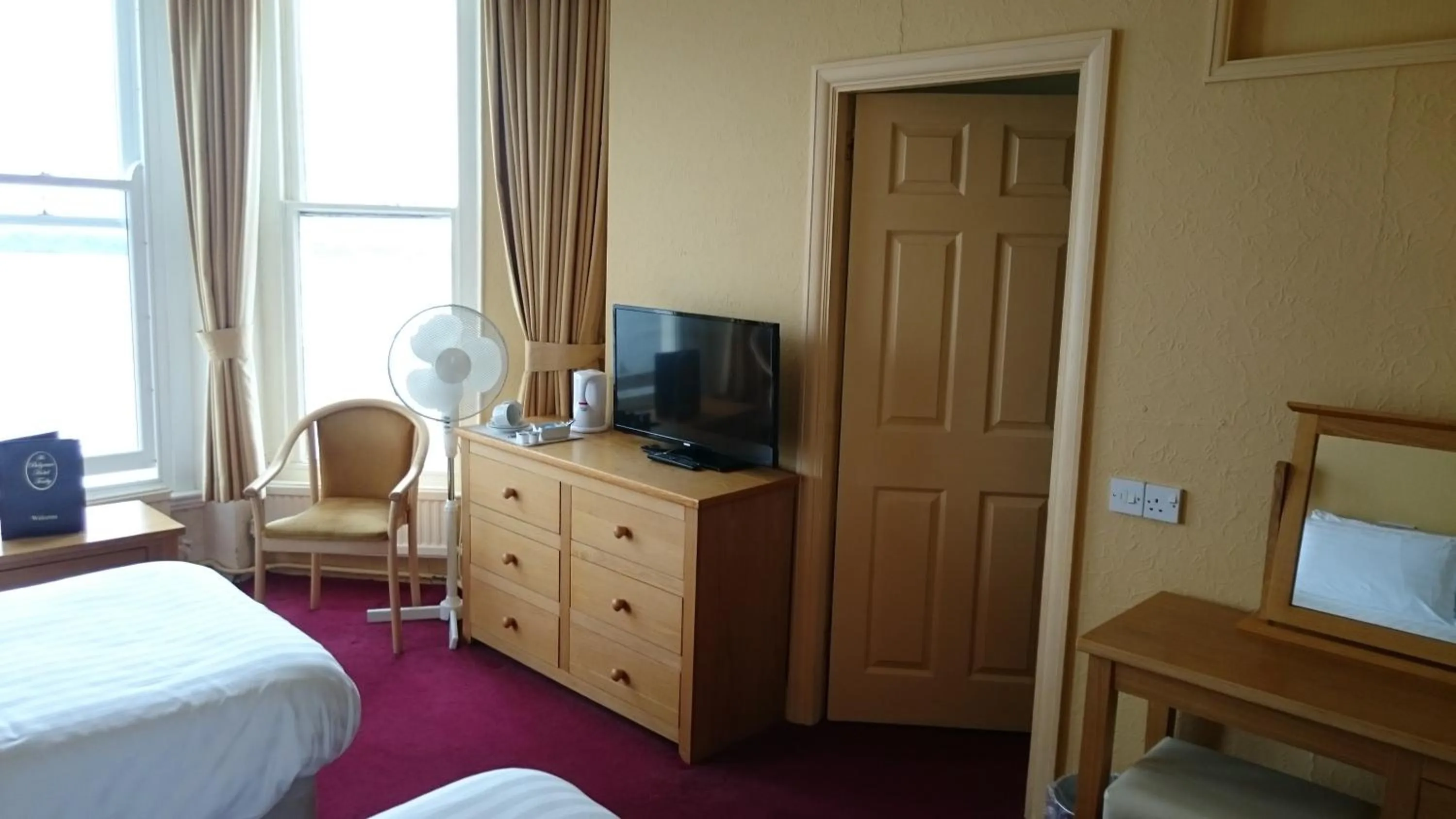 Bed in The Belgrave Hotel Tenby