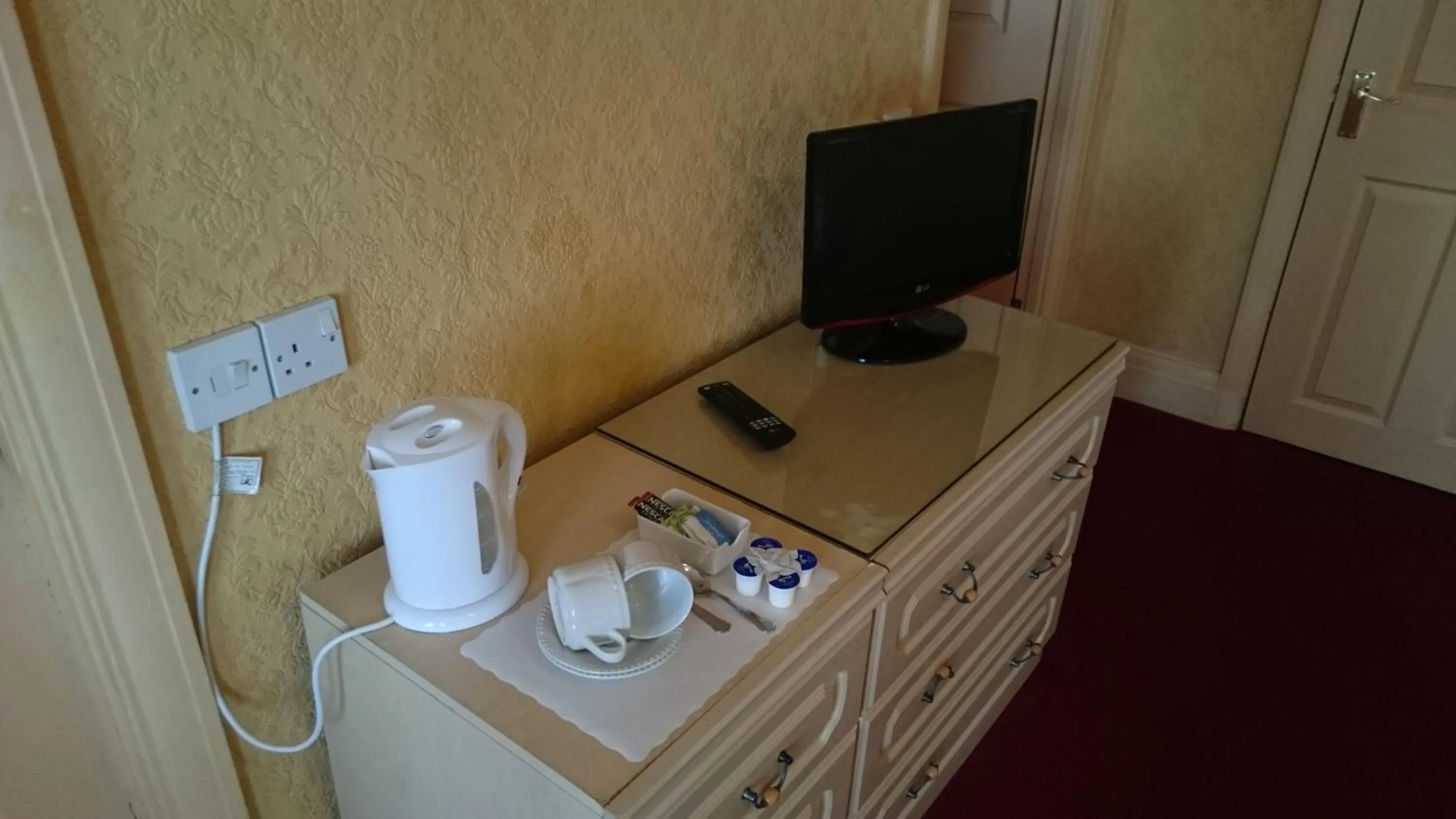 TV and multimedia in The Belgrave Hotel Tenby