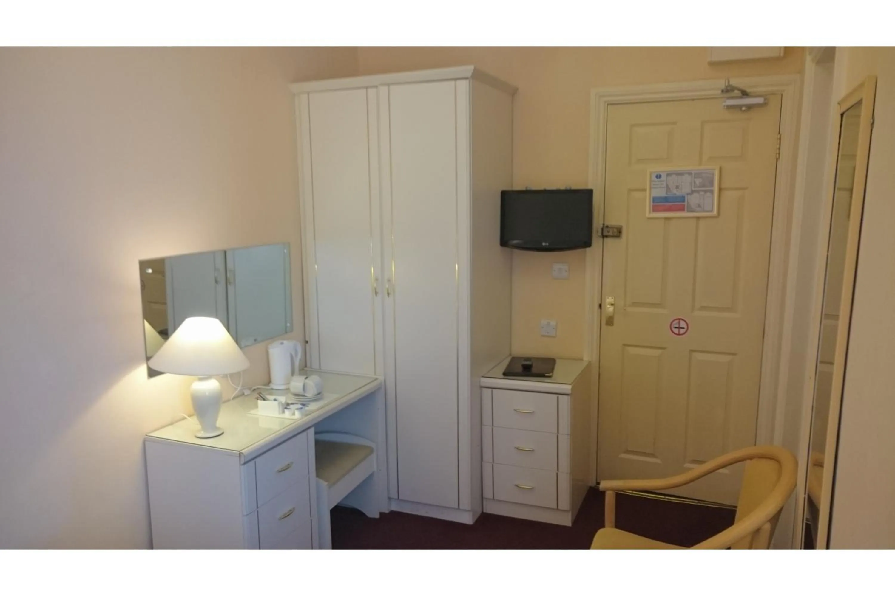 Bedroom in The Belgrave Hotel Tenby