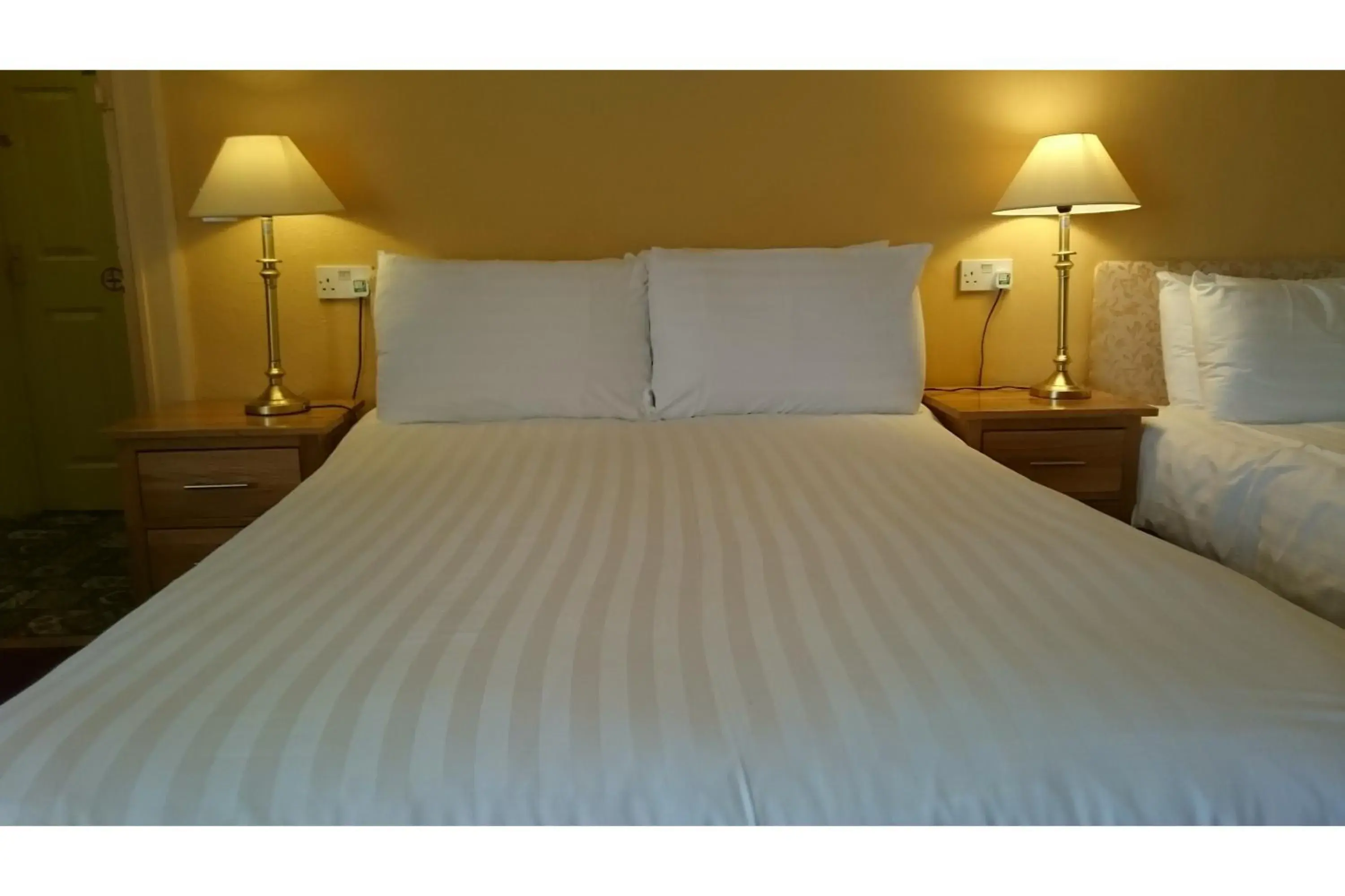 Compact Double Room in The Belgrave Hotel Tenby Compact Double Room in The Belgrave Hotel Tenby