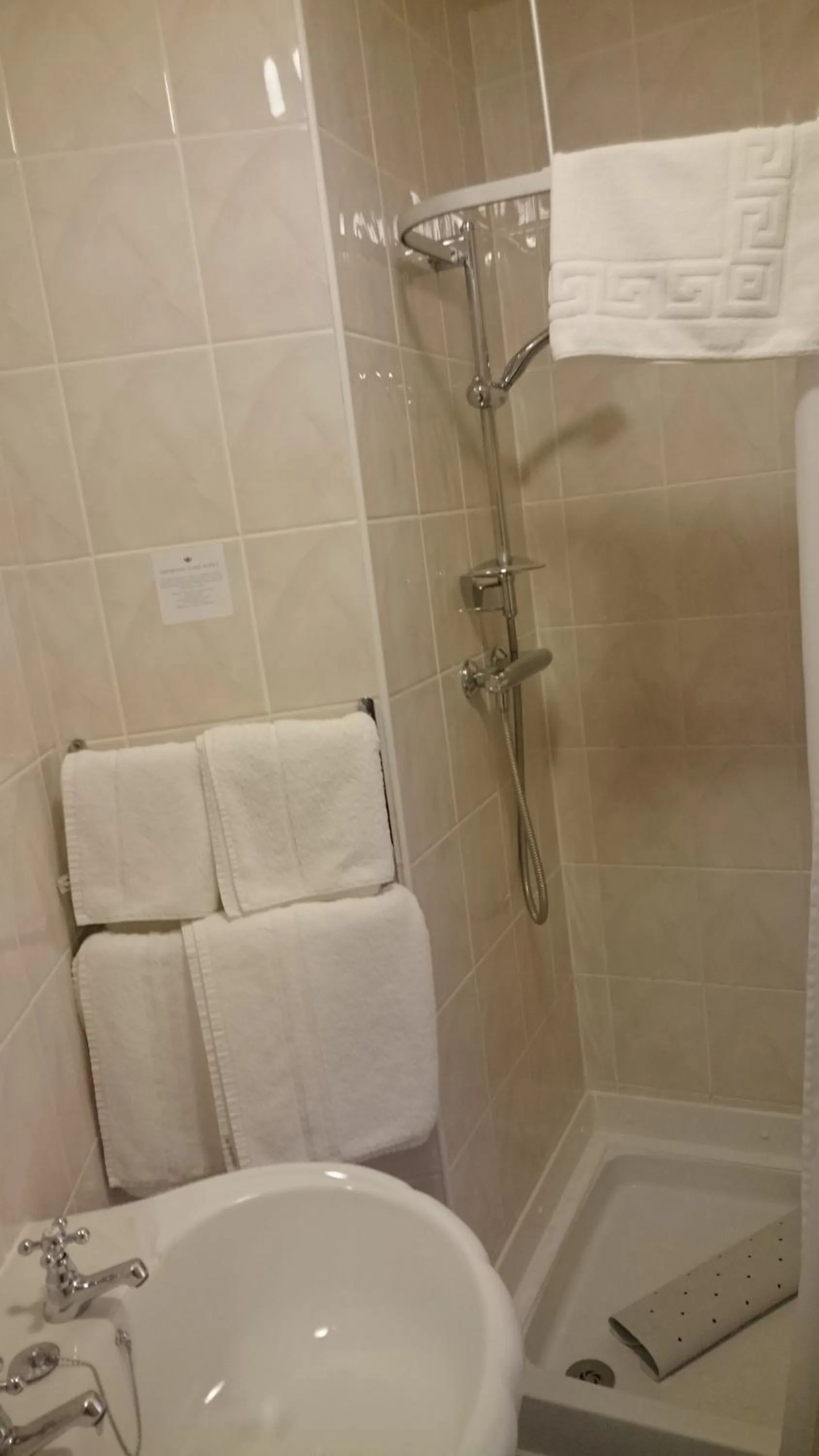 Bathroom in The Belgrave Hotel Tenby