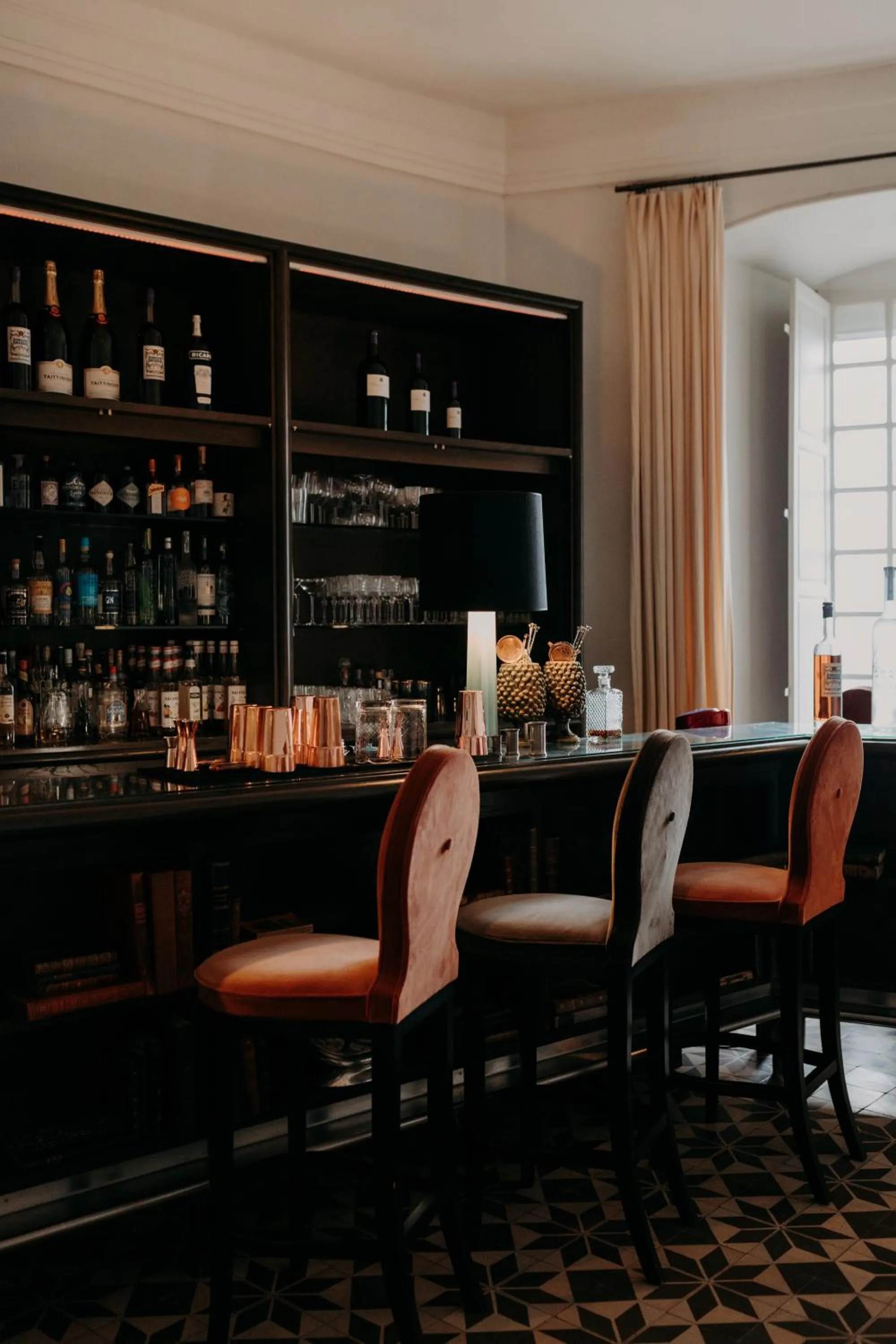 Lounge or bar in Château de Mercuès