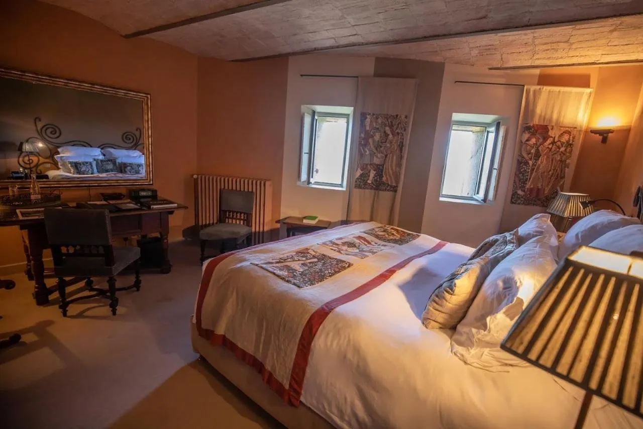 Bed in Château de Mercuès