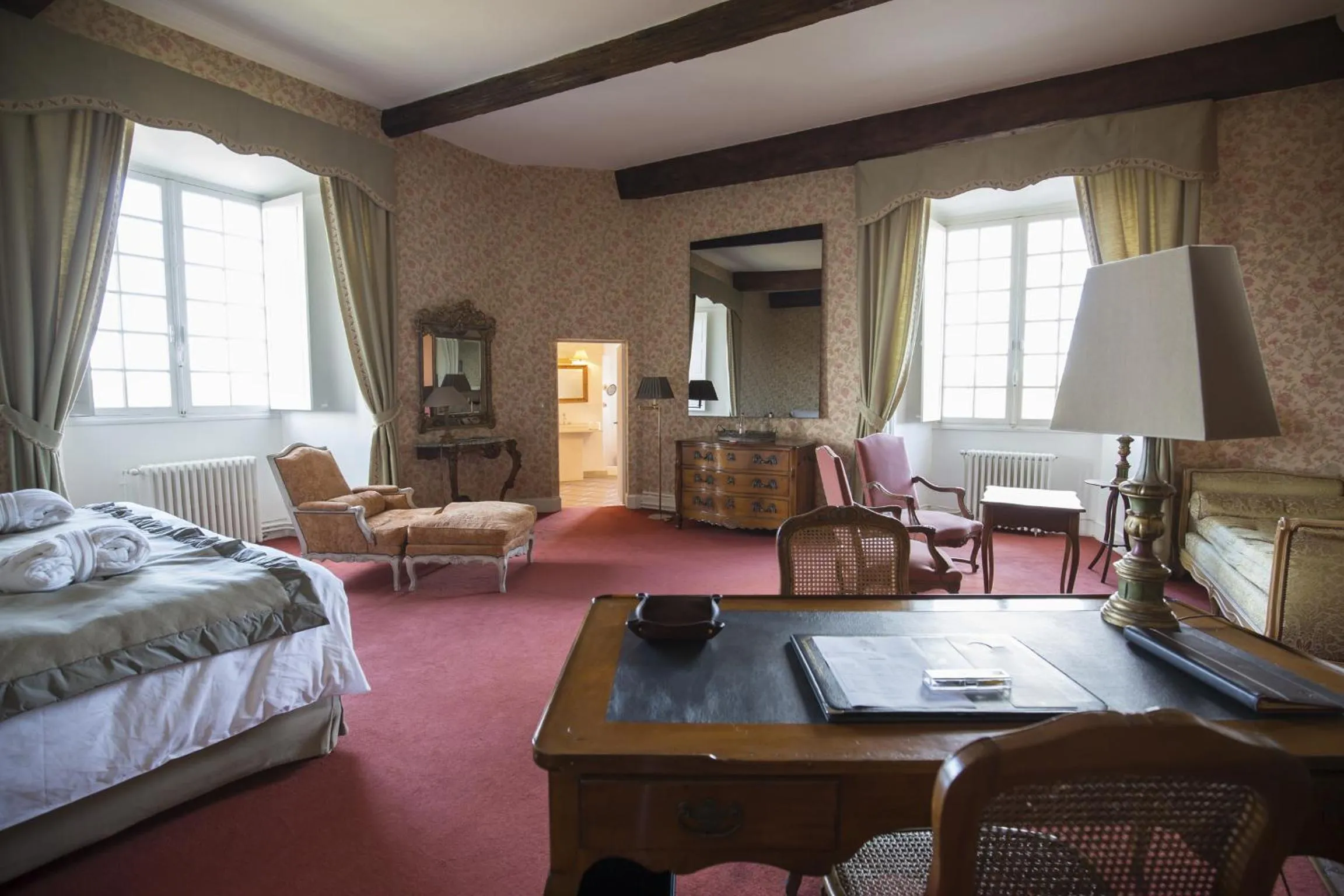 Bedroom, Bed in Château de Mercuès