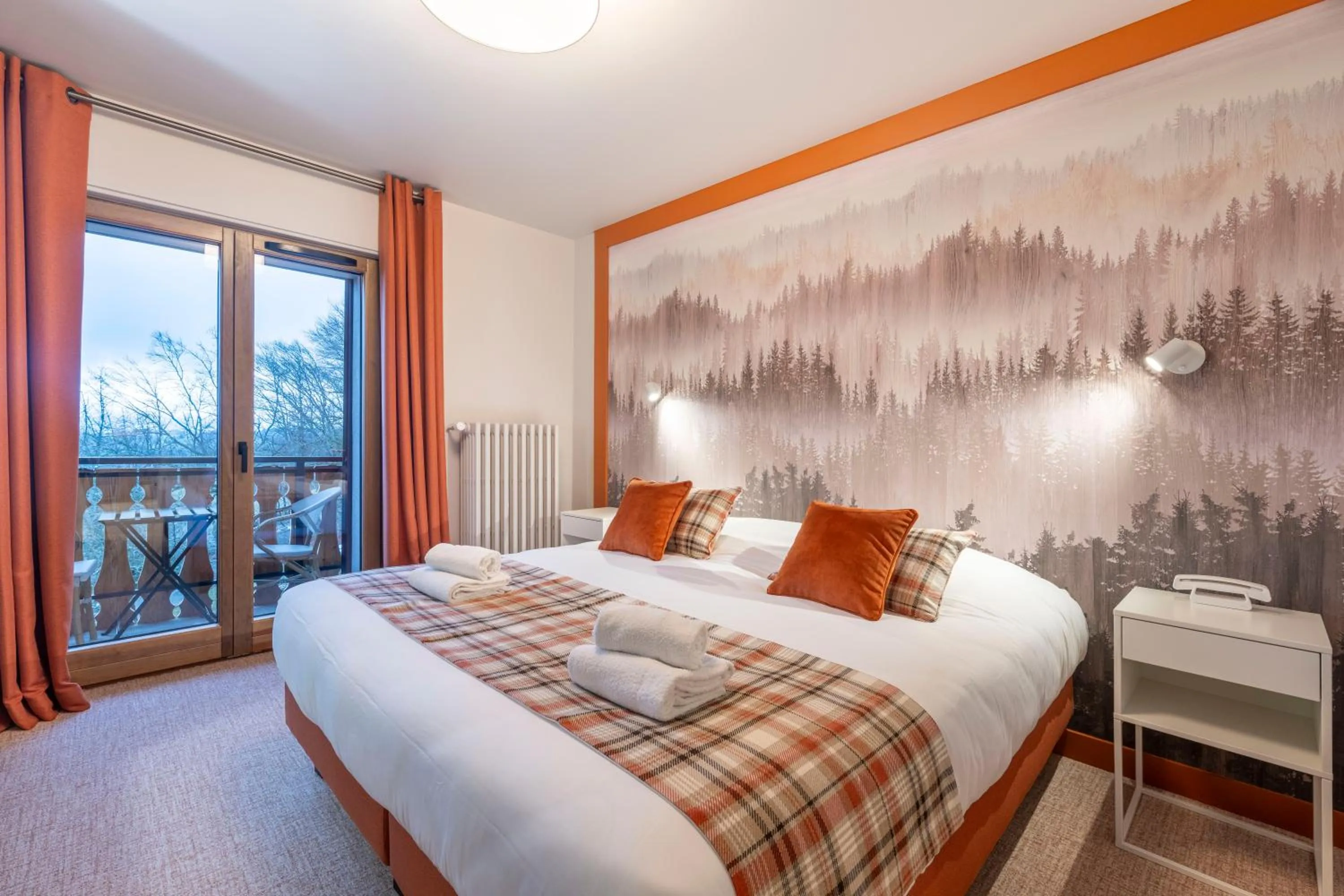 Bed in Hotel Le Bois Joli