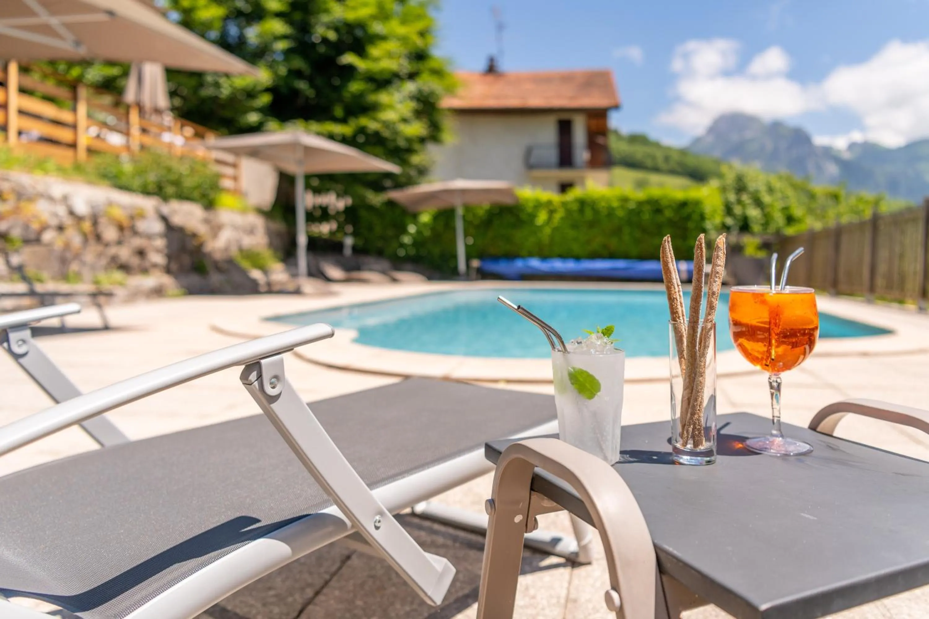 Swimming pool in Hotel Le Bois Joli
