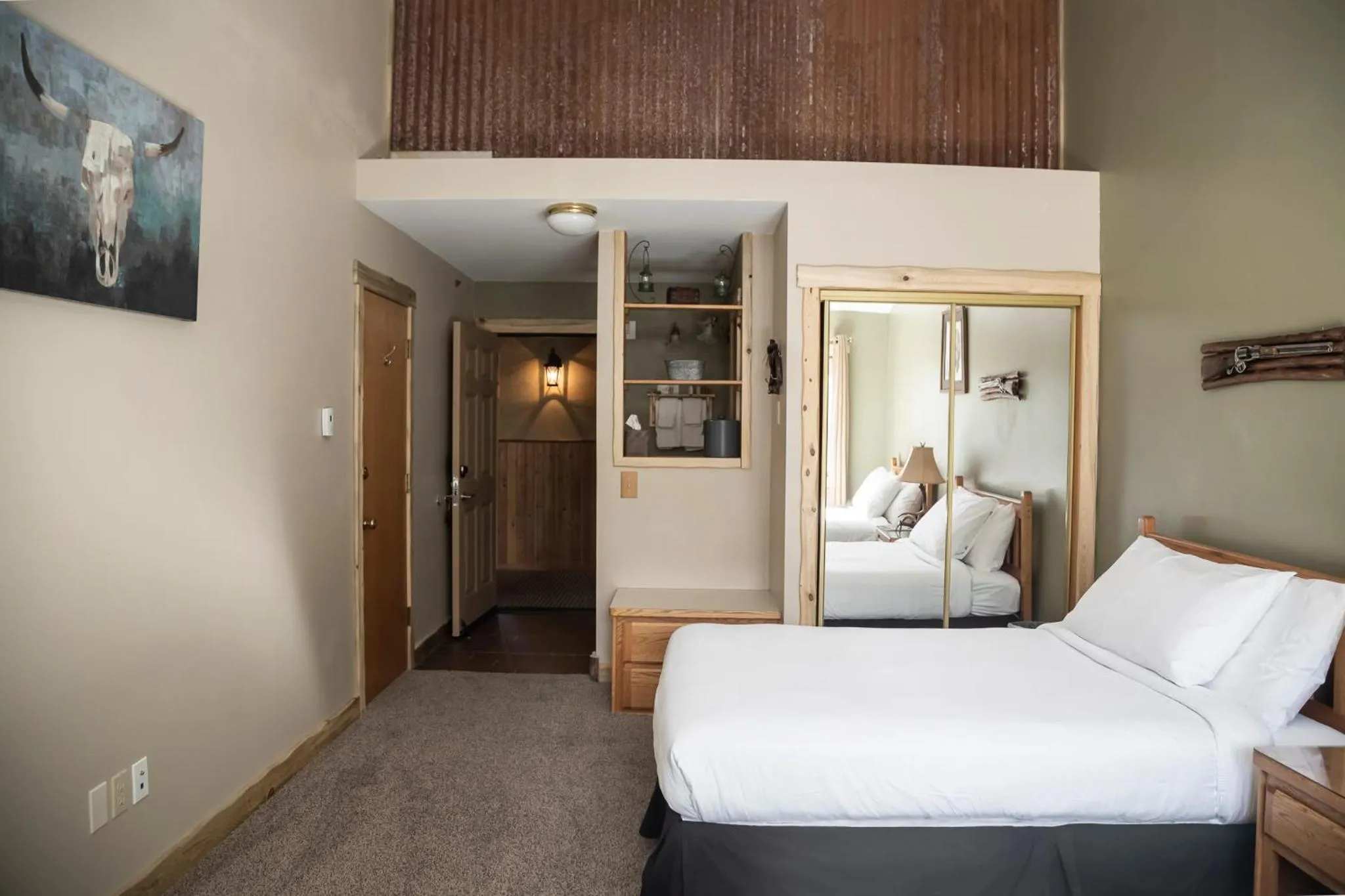 Bed in Arrowhead Mountain Lodge