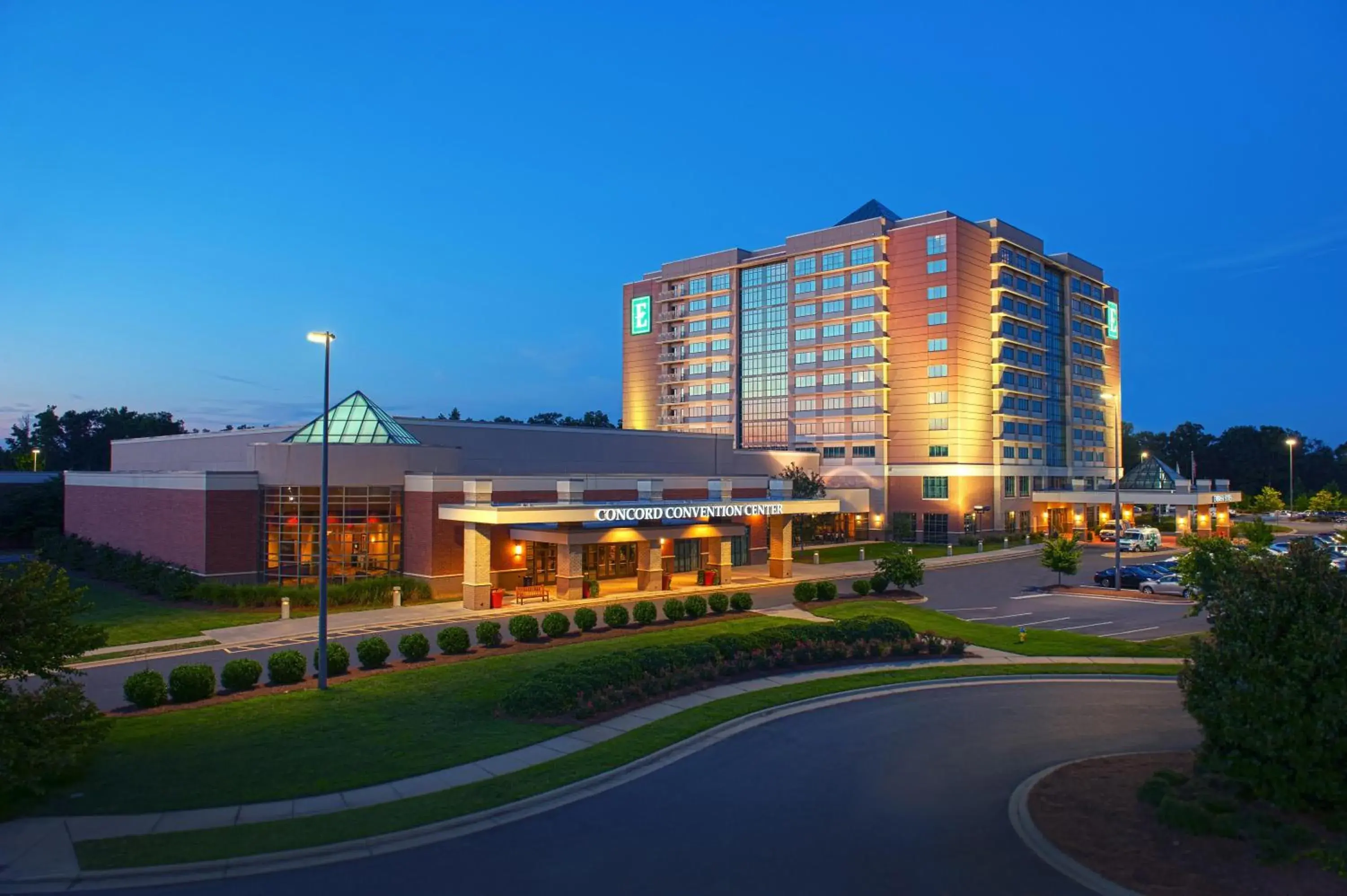 Embassy Suites by Hilton Charlotte Concord Golf Resort & Spa Embassy Suites by Hilton Charlotte Concord Golf Resort & Spa