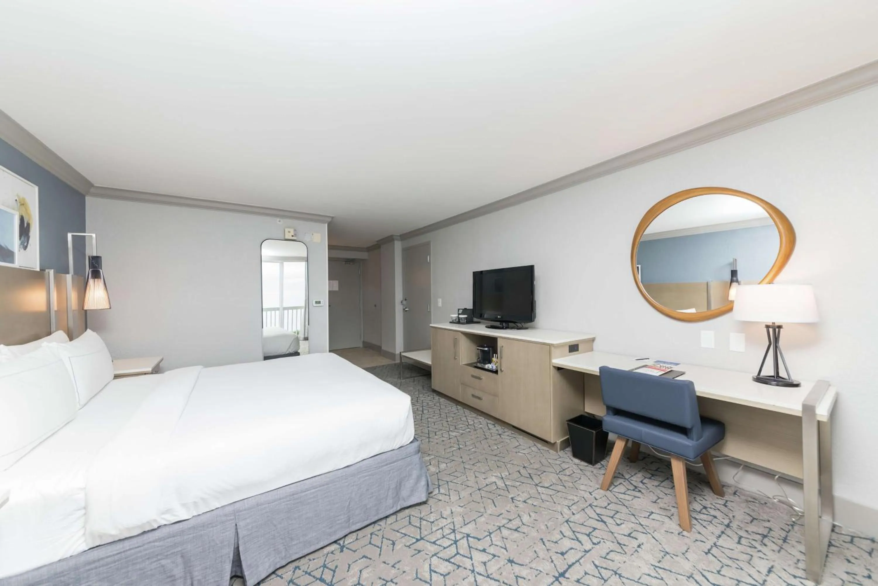 Bedroom, Bed in Hilton Melbourne Beach Oceanfront