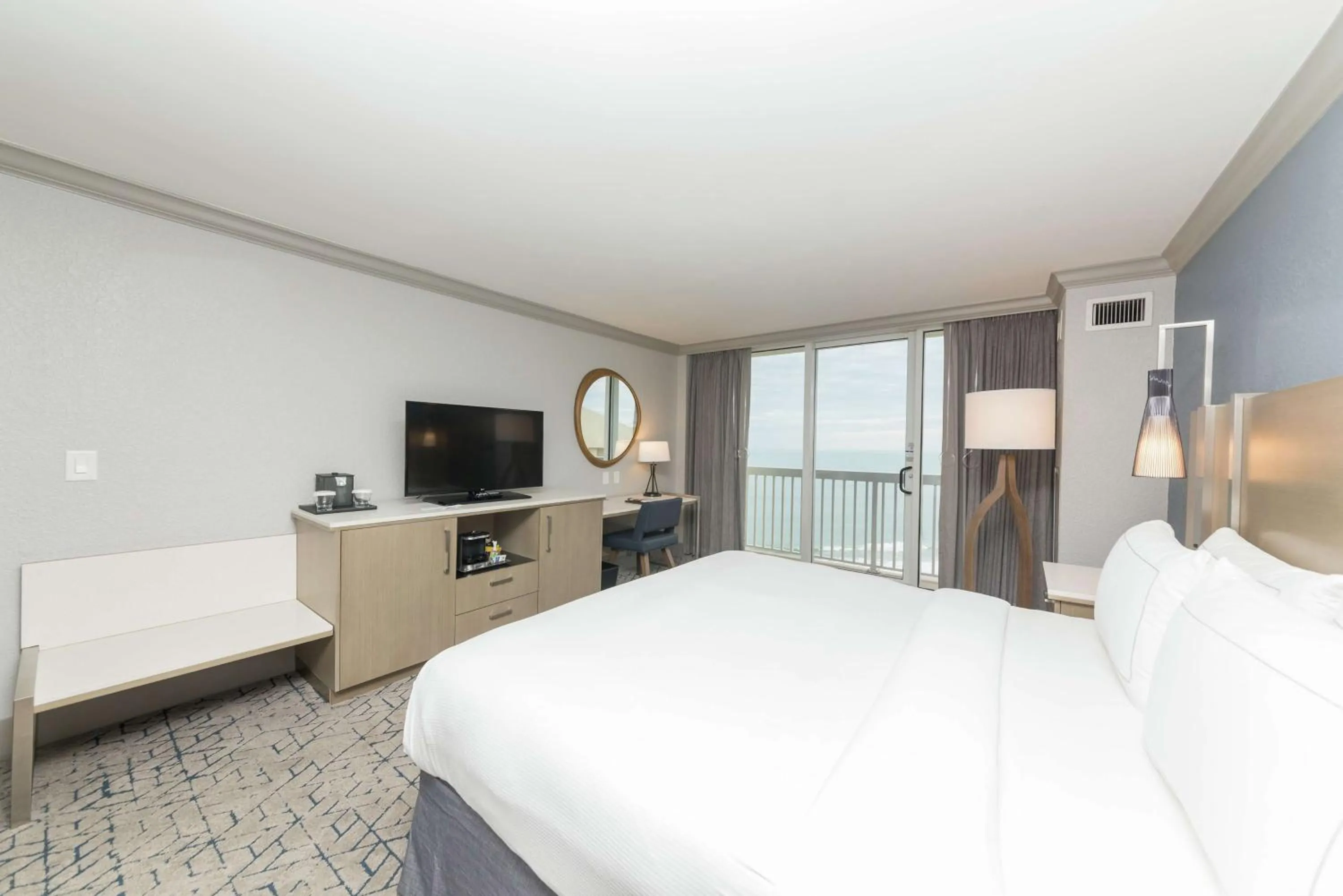 Bedroom, Bed in Hilton Melbourne Beach Oceanfront