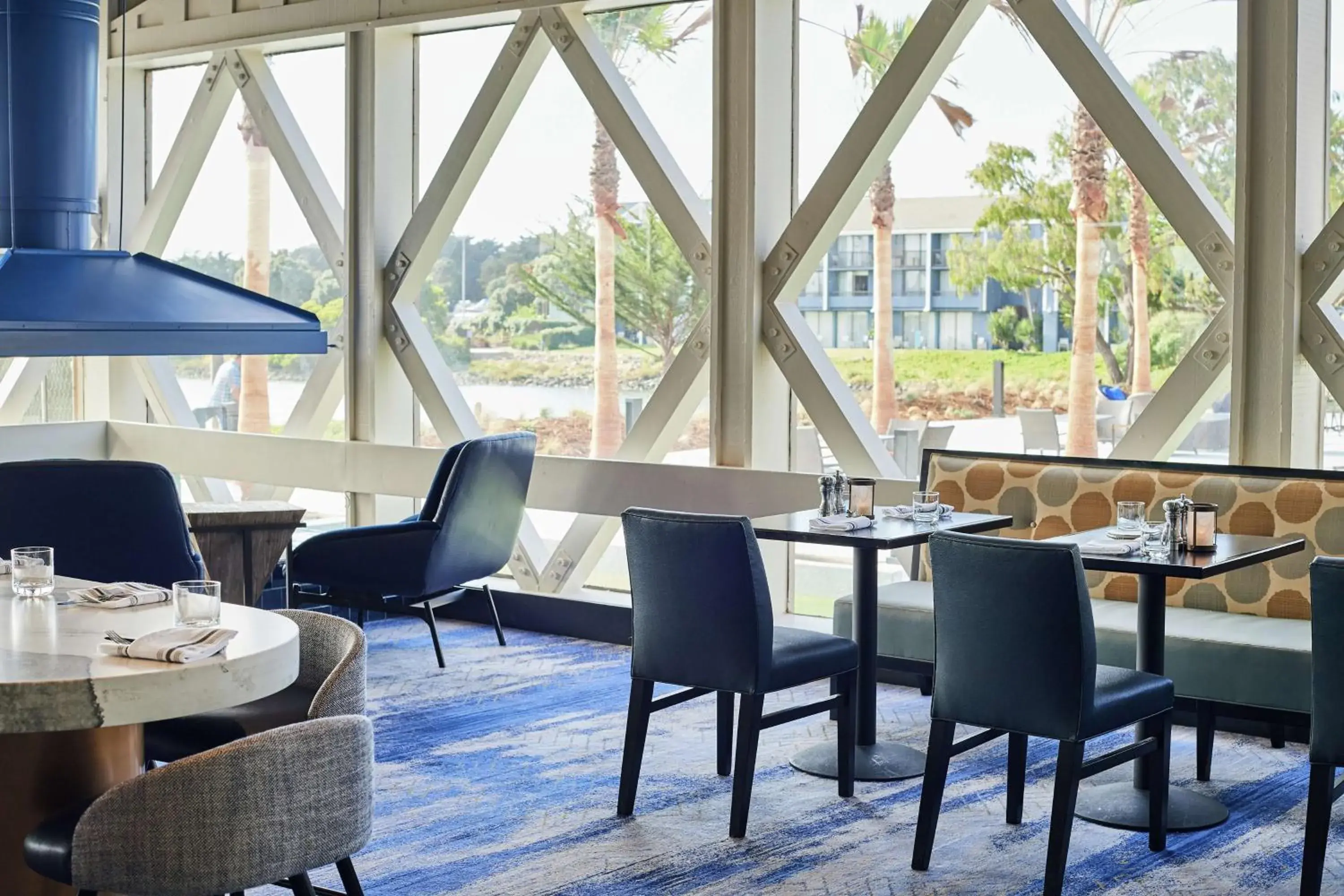 Restaurant/places to eat in DoubleTree by Hilton Hotel Berkeley Marina Restaurant/places to eat in DoubleTree by Hilton Hotel Berkeley Marina