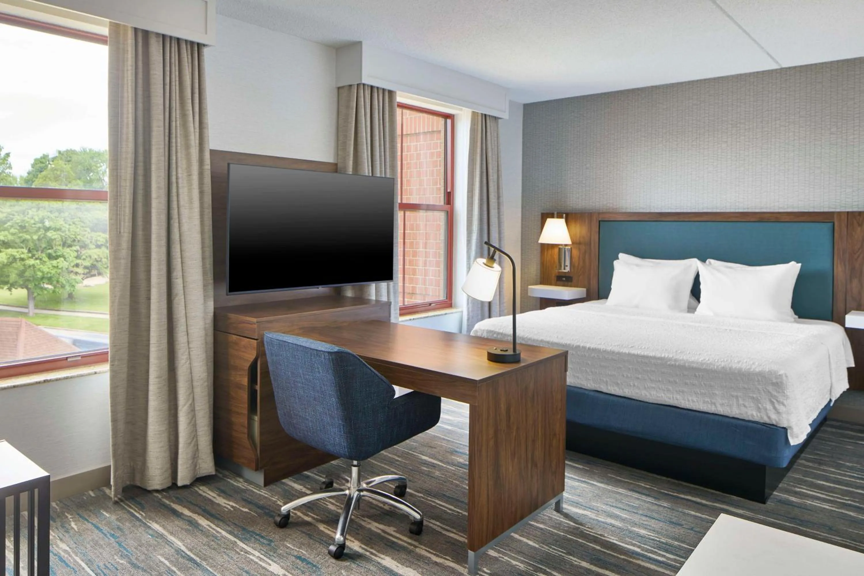 Bedroom, Bed in Hampton Inn & Suites Saratoga Springs Downtown