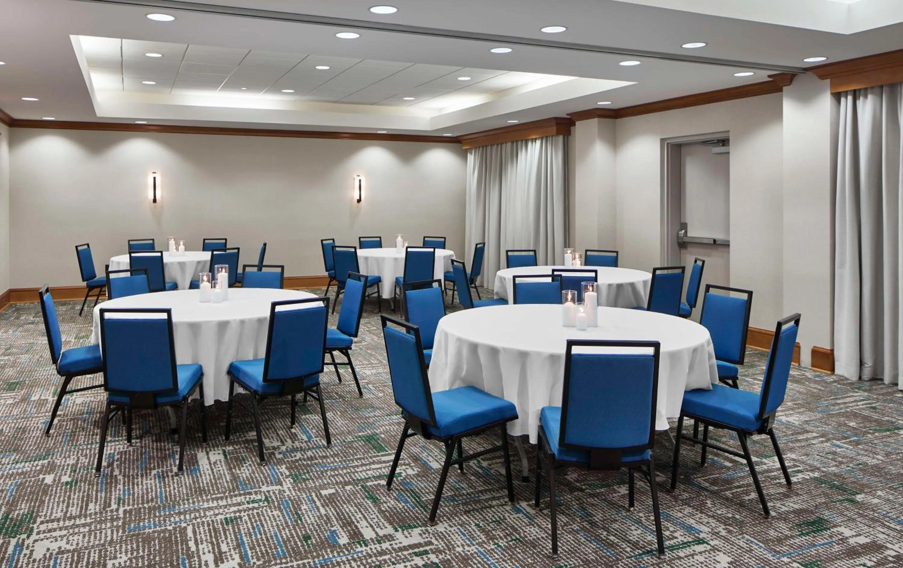 Meeting/conference room in Hampton Inn & Suites Saratoga Springs Downtown