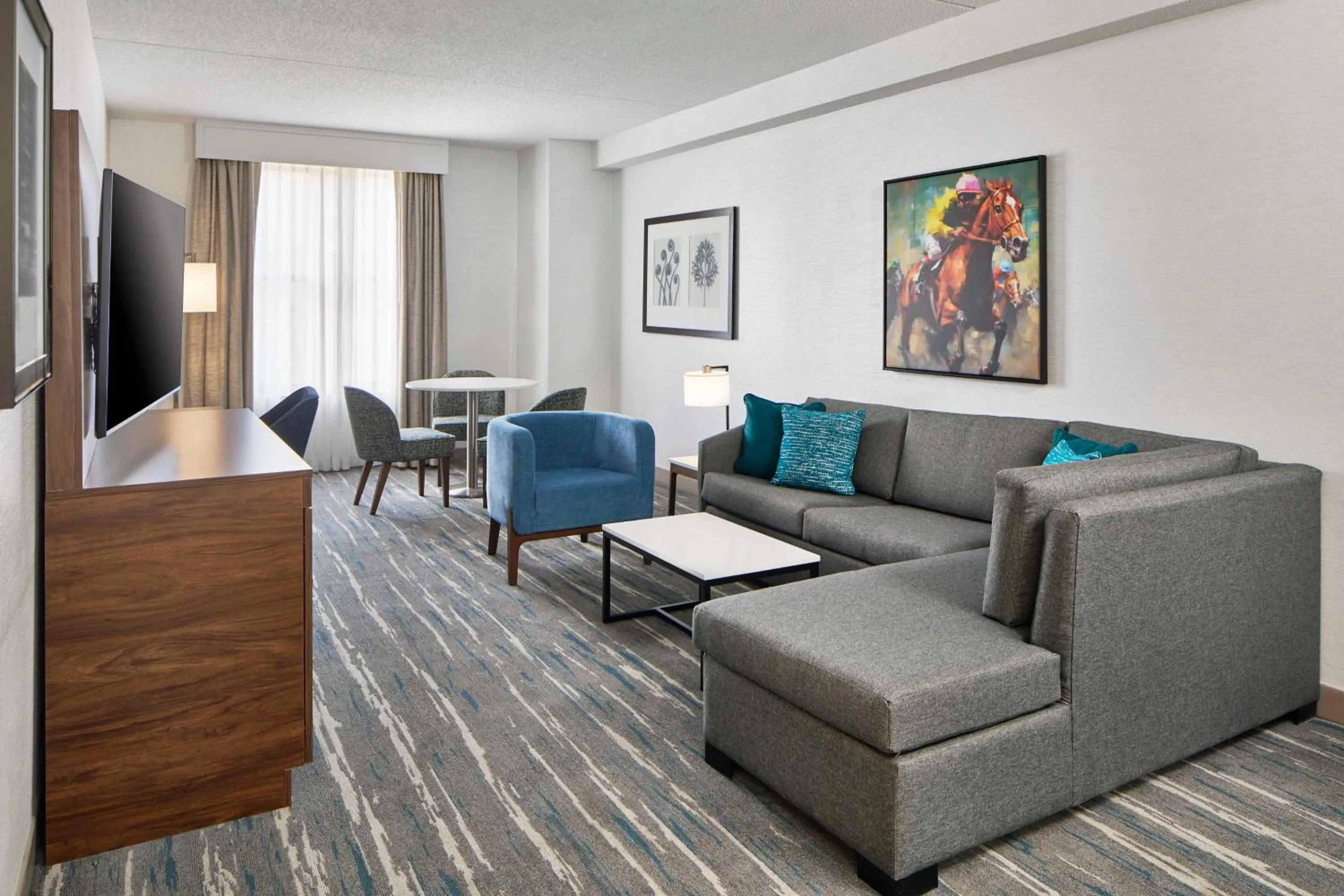 Living room in Hampton Inn & Suites Saratoga Springs Downtown