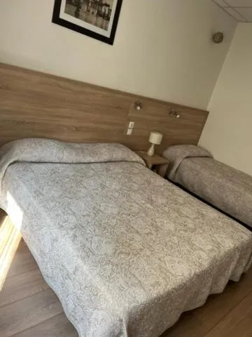 Property building, Bed in Hotel Lutetia