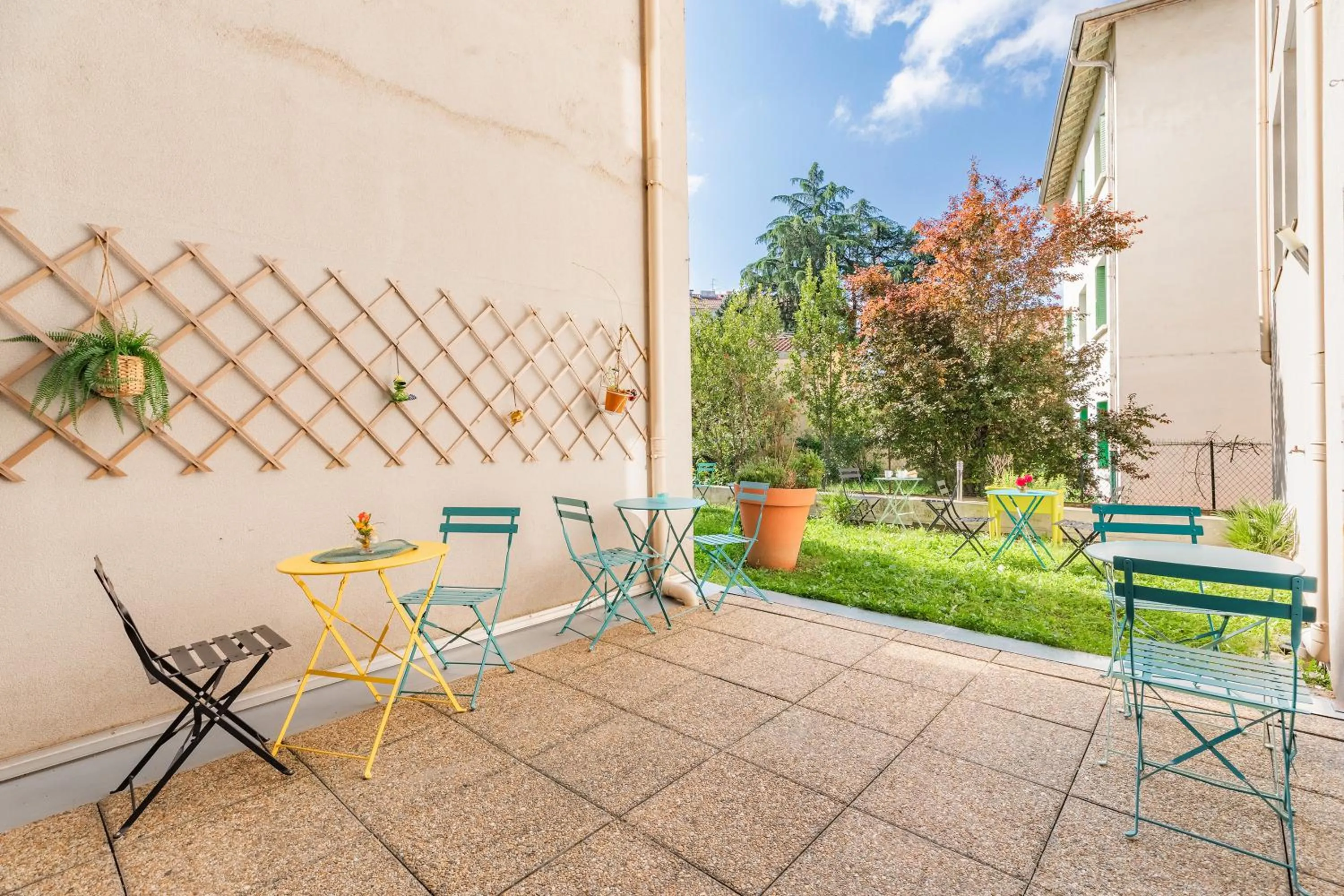 Patio in Appart'City Classic Lyon Villeurbanne
