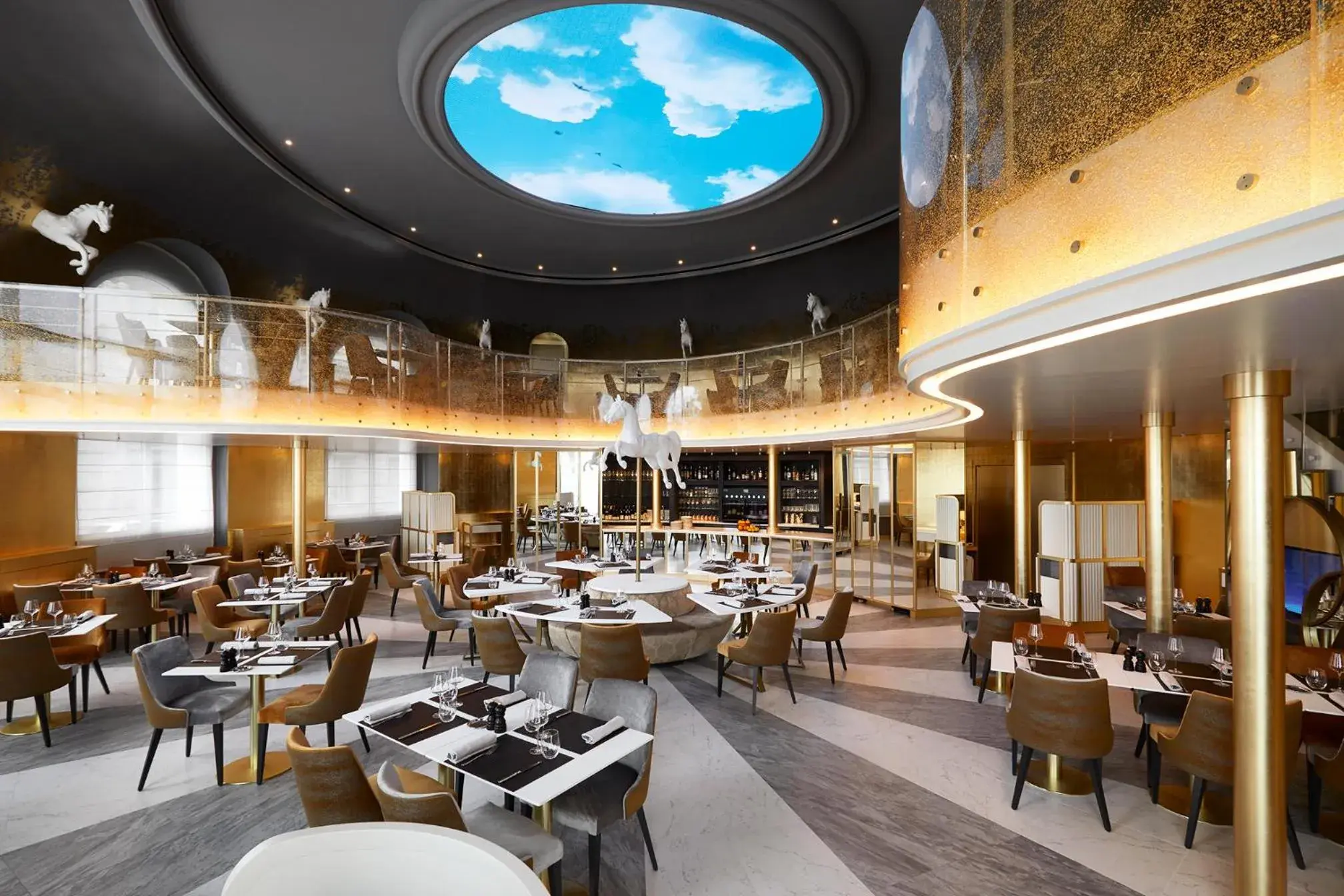 Restaurant/places to eat in Hotel Le Negresco Restaurant/places to eat in Hotel Le Negresco