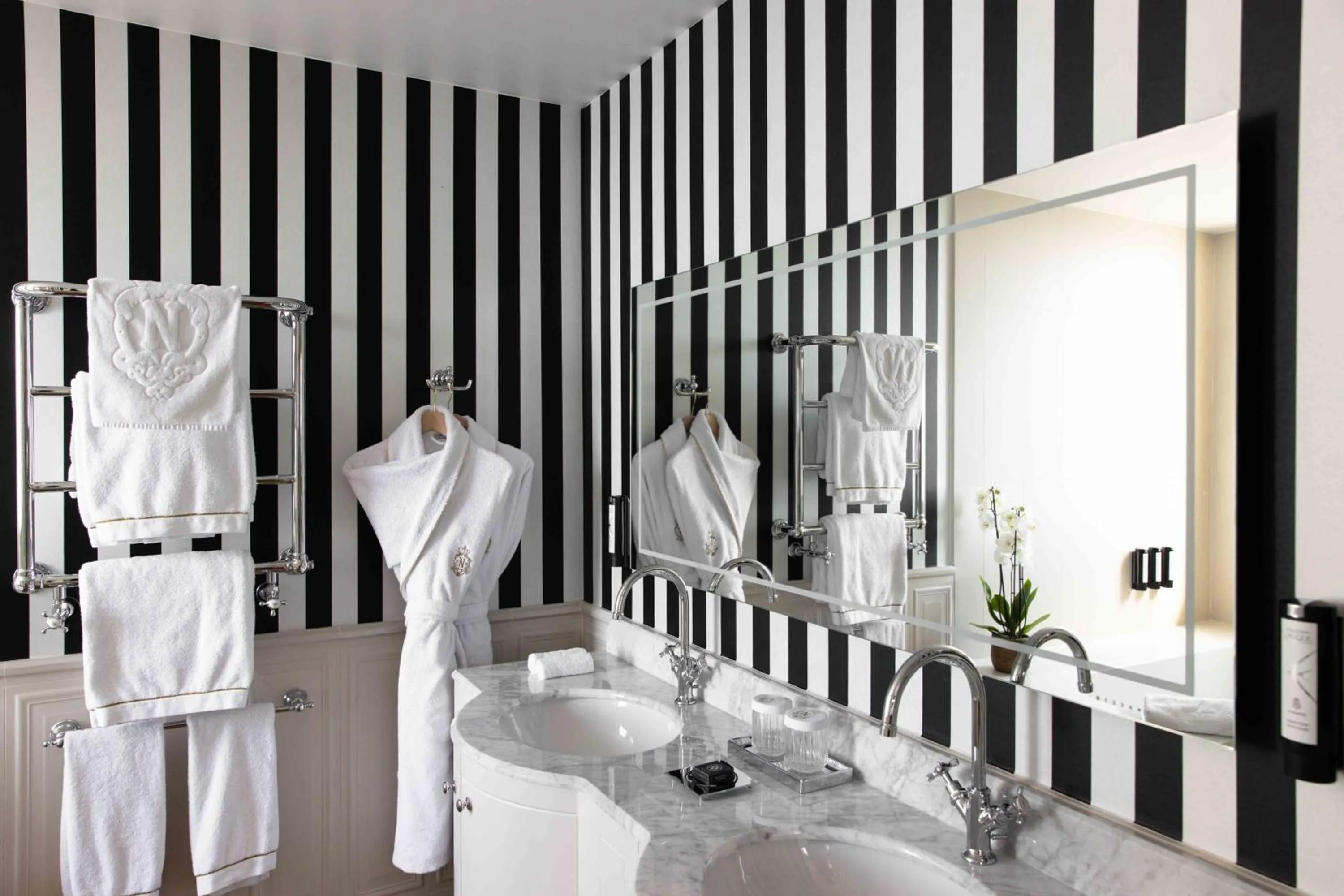 Bathroom in Hotel Le Negresco