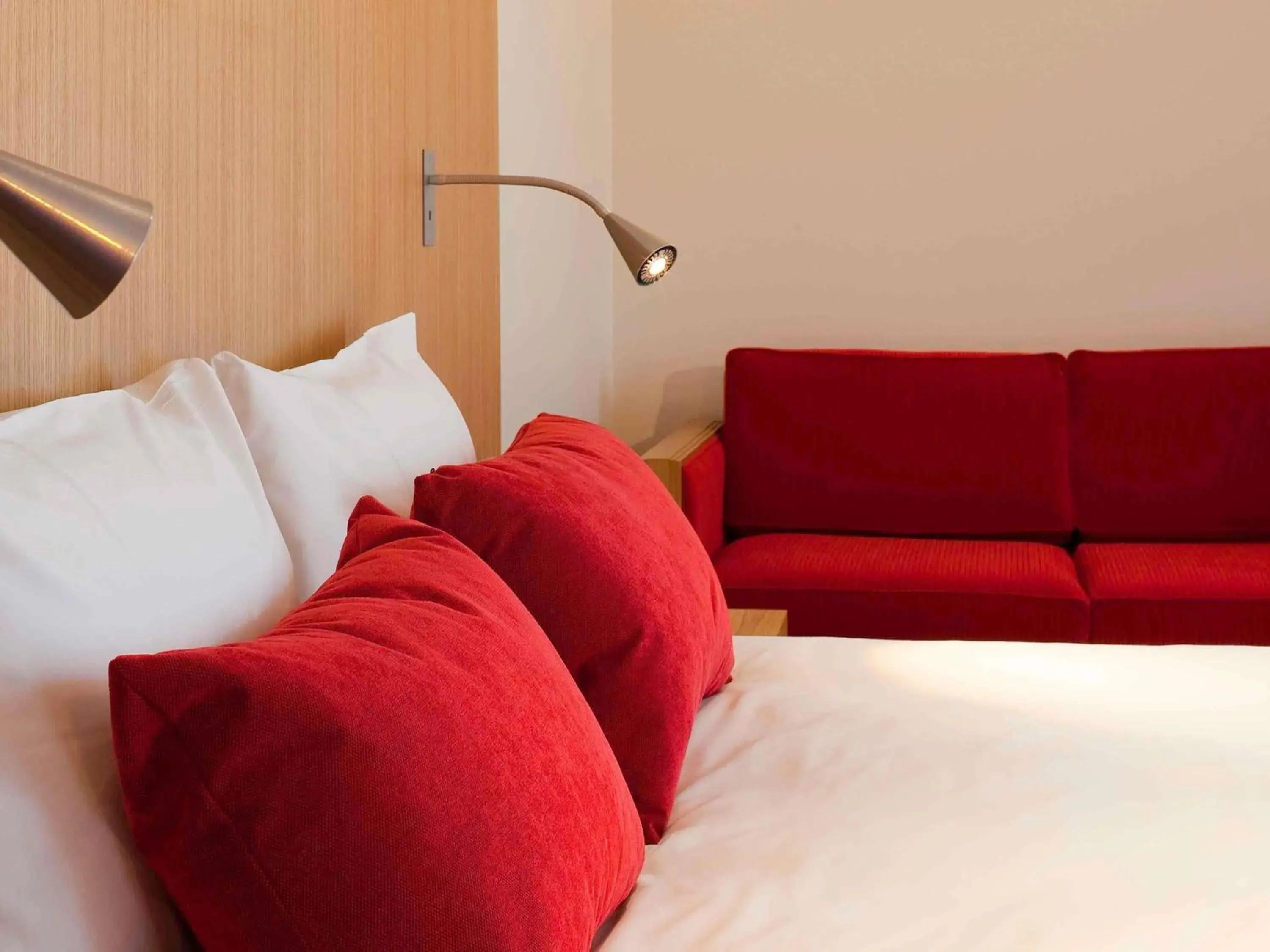 Property building, Bed in Hôtel Mercure Vittel Property building, Bed in Hôtel Mercure Vittel