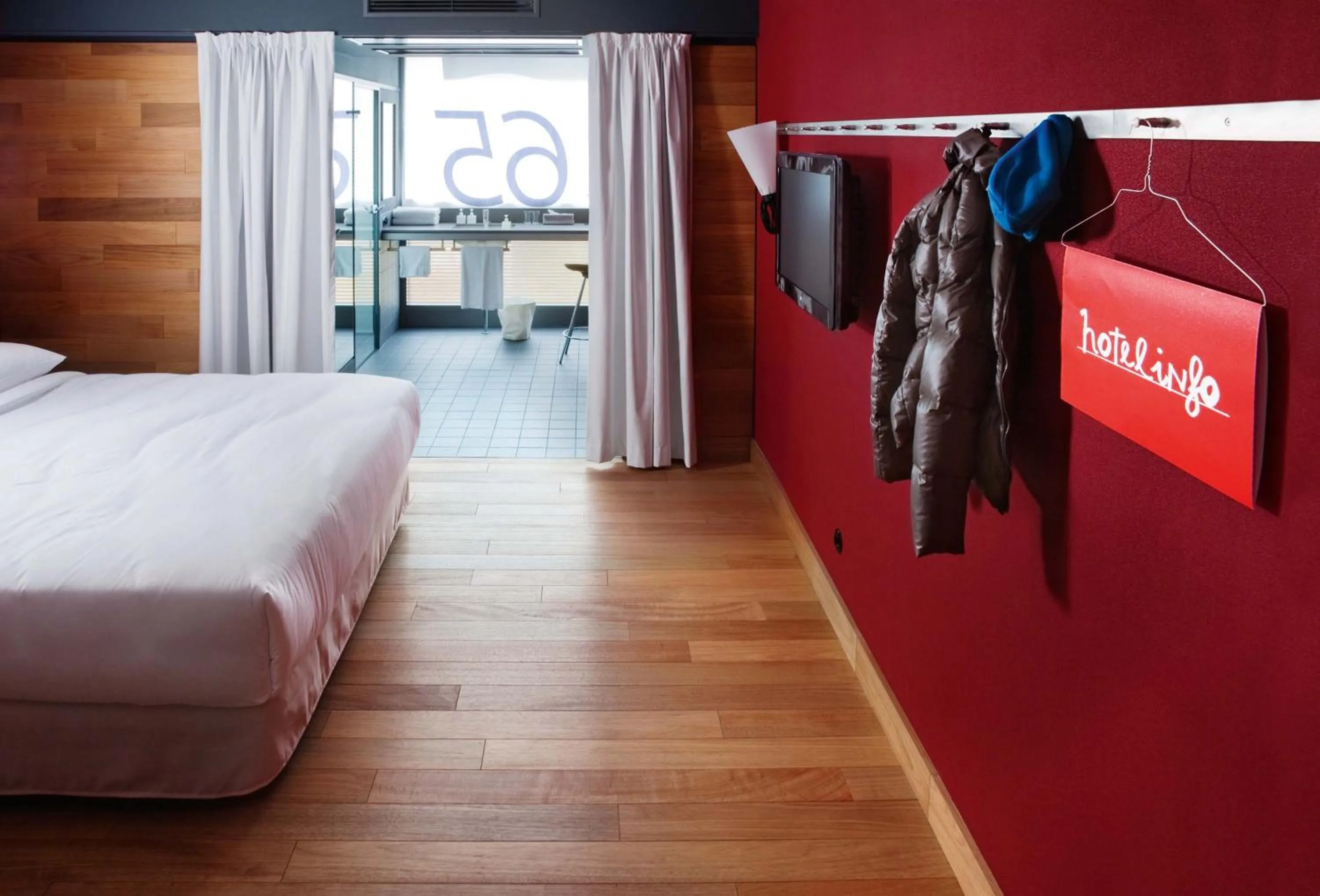 Photo of the whole room, Bed in Casa Camper Berlin