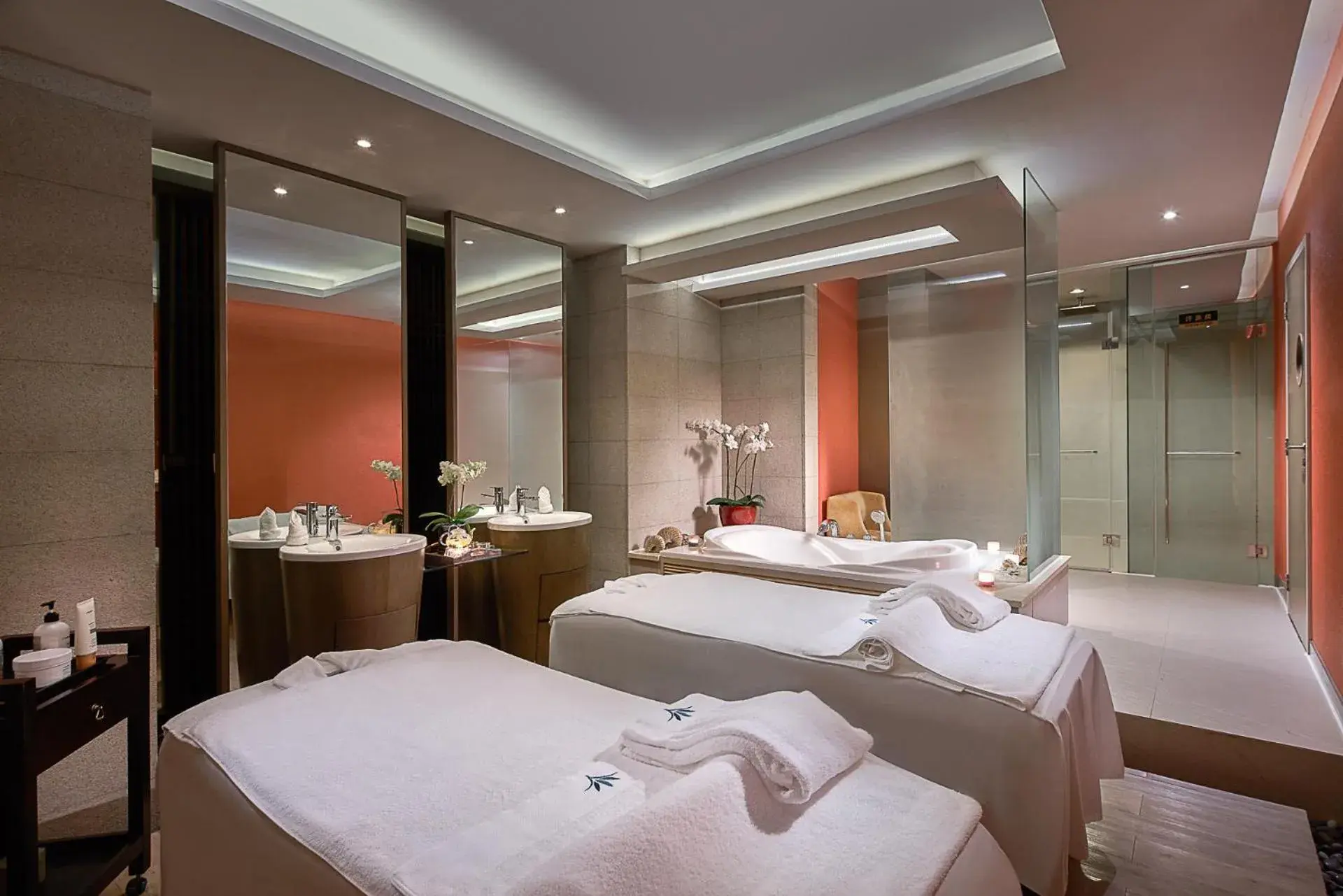 Spa and wellness centre/facilities, Bed in Pan Pacific Xiamen(Near the Ferry to Gulang Island and Metro Station) Spa and wellness centre/facilities, Bed in Pan Pacific Xiamen(Near the Ferry to Gulang Island and Metro Station)