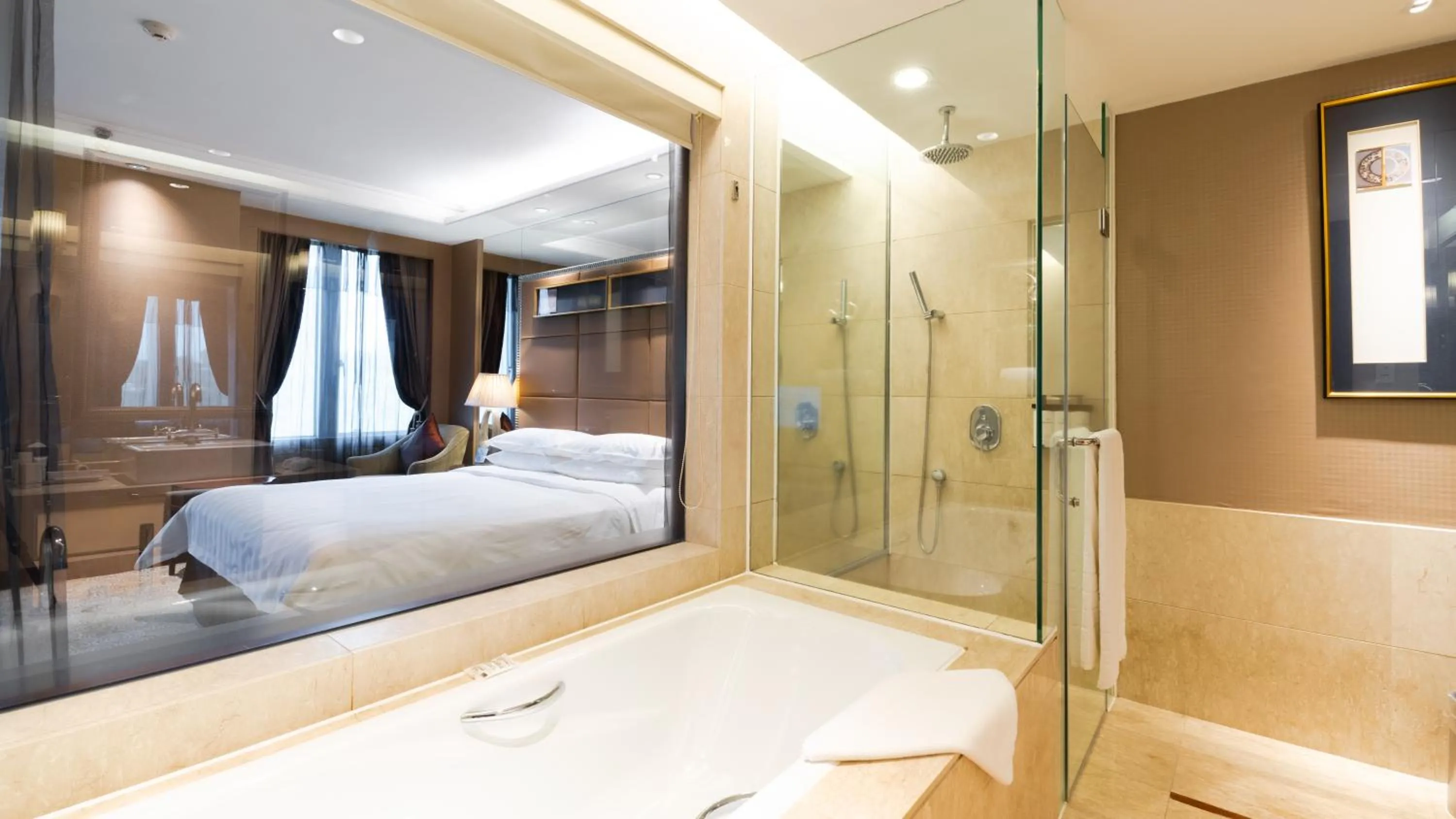 Bathroom, Bed in Pan Pacific Xiamen