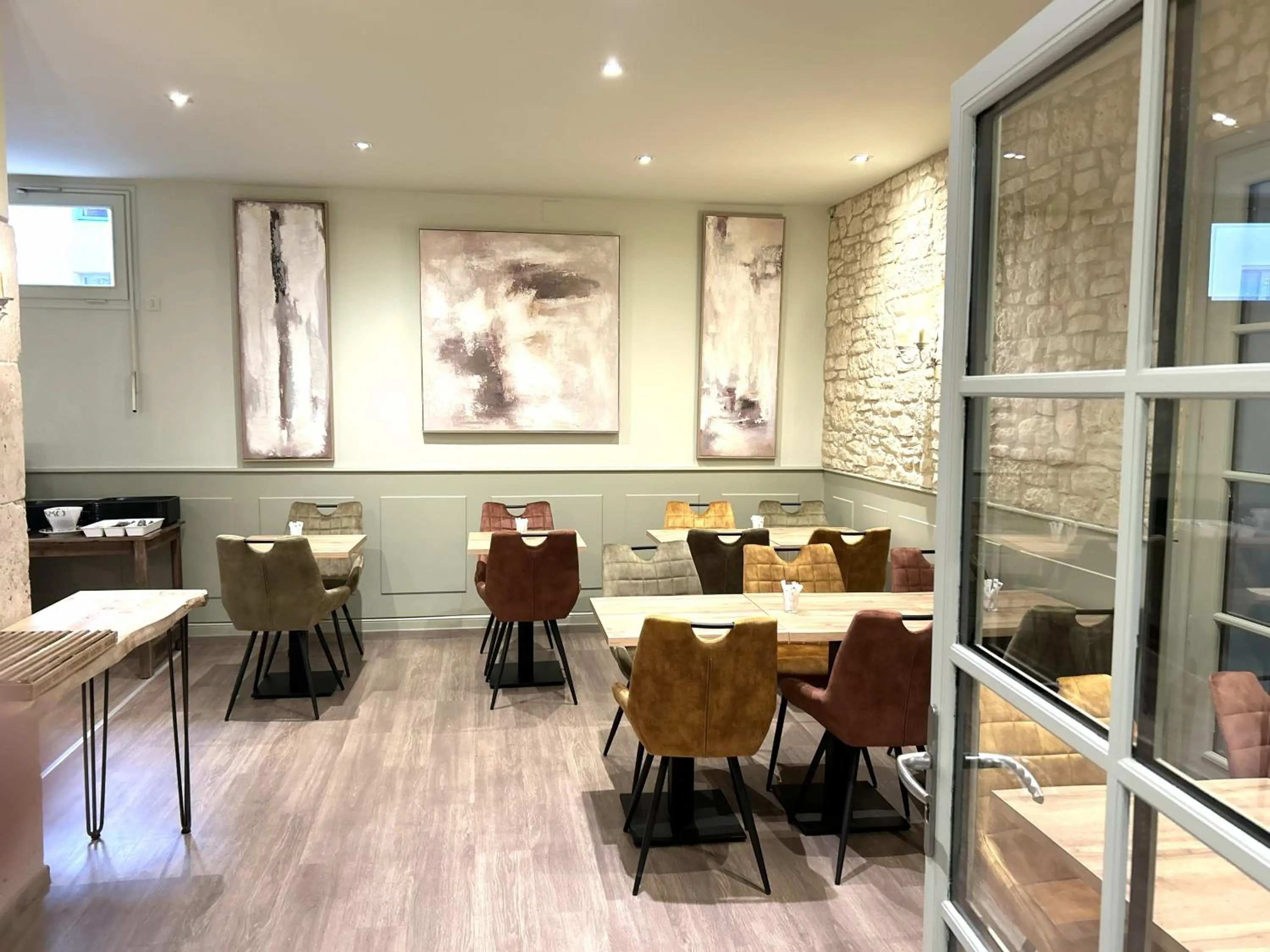 Breakfast in Hôtel Saint Albert