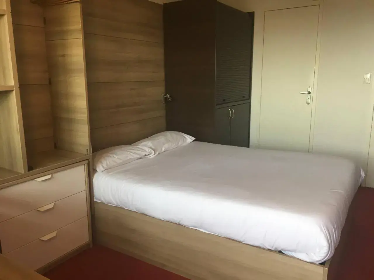 Standard Studio in So'Lodge Niort A83 Standard Studio in So'Lodge Niort A83