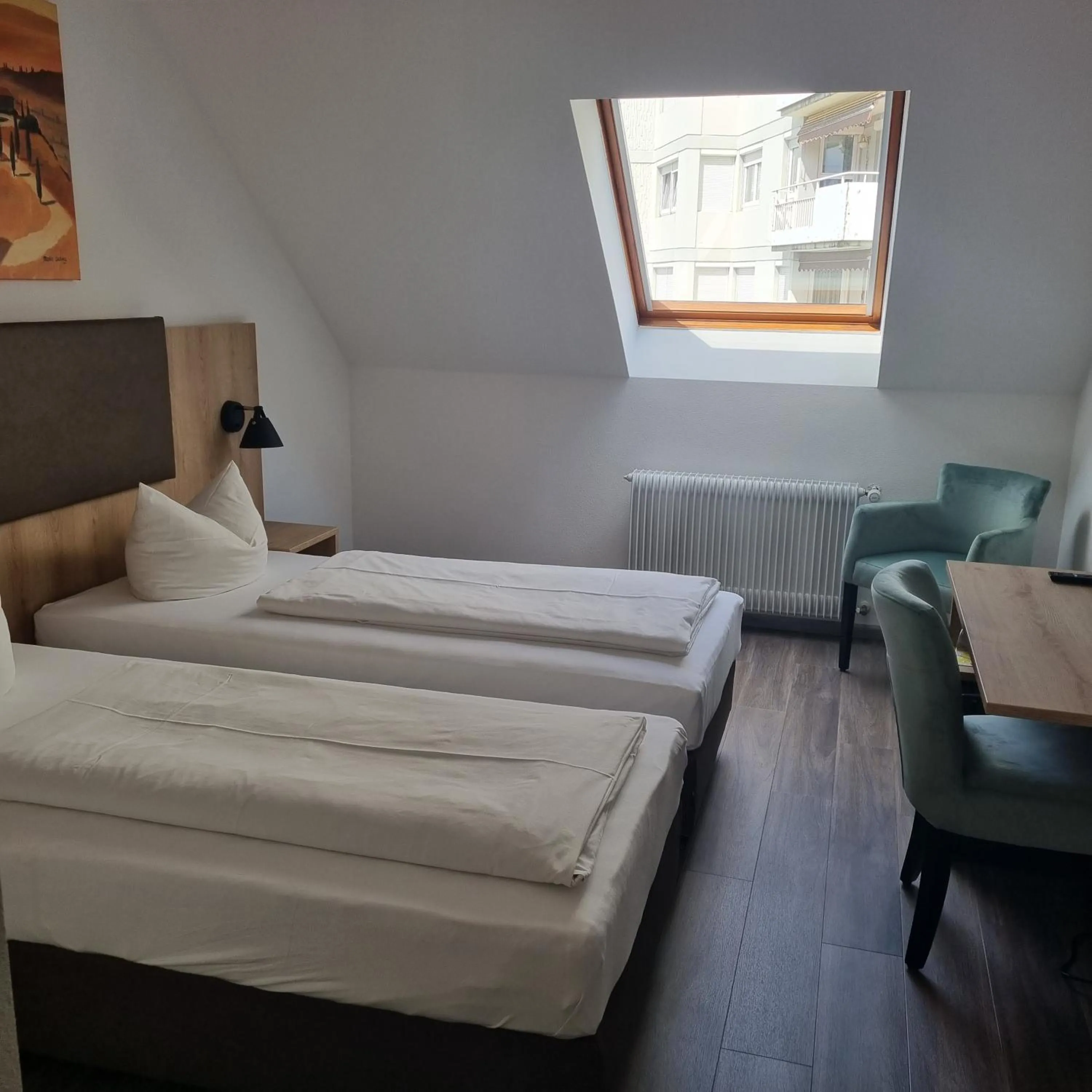Bedroom, Bed in Hotel Garni Krone