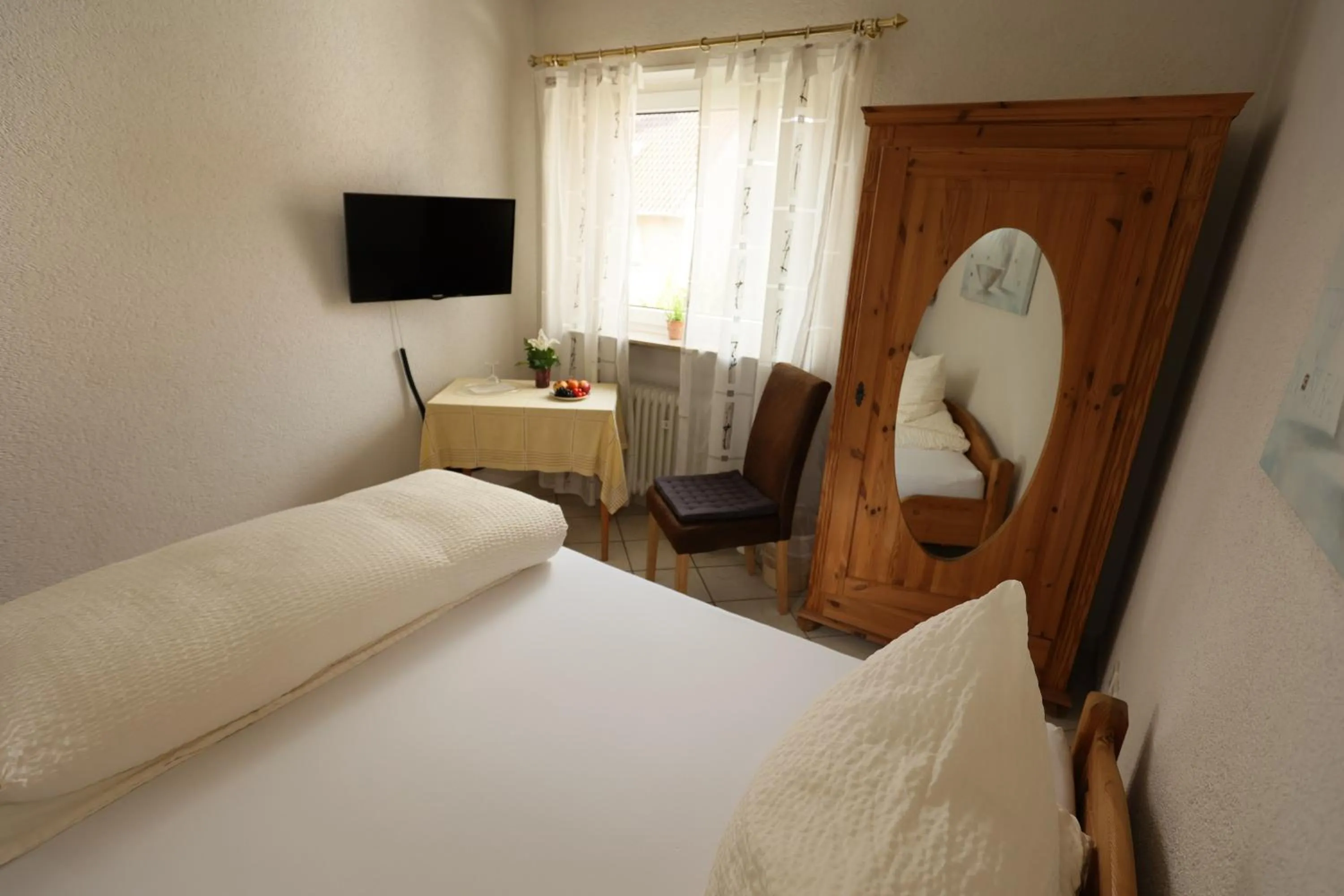 Photo of the whole room, Bed in Hotel Linde