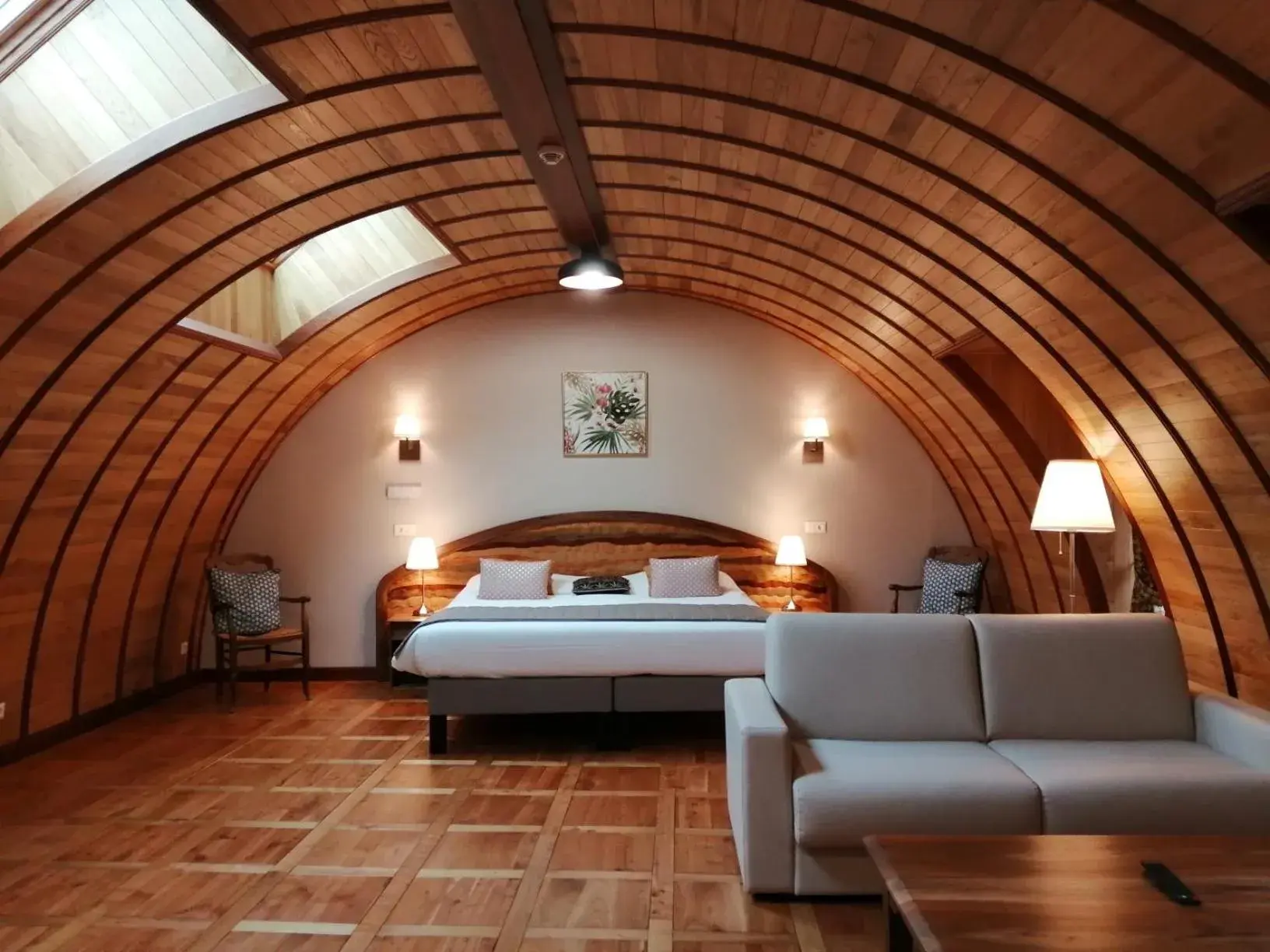 Deluxe King Suite in Logis Hotel La Diligence Deluxe King Suite in Logis Hotel La Diligence