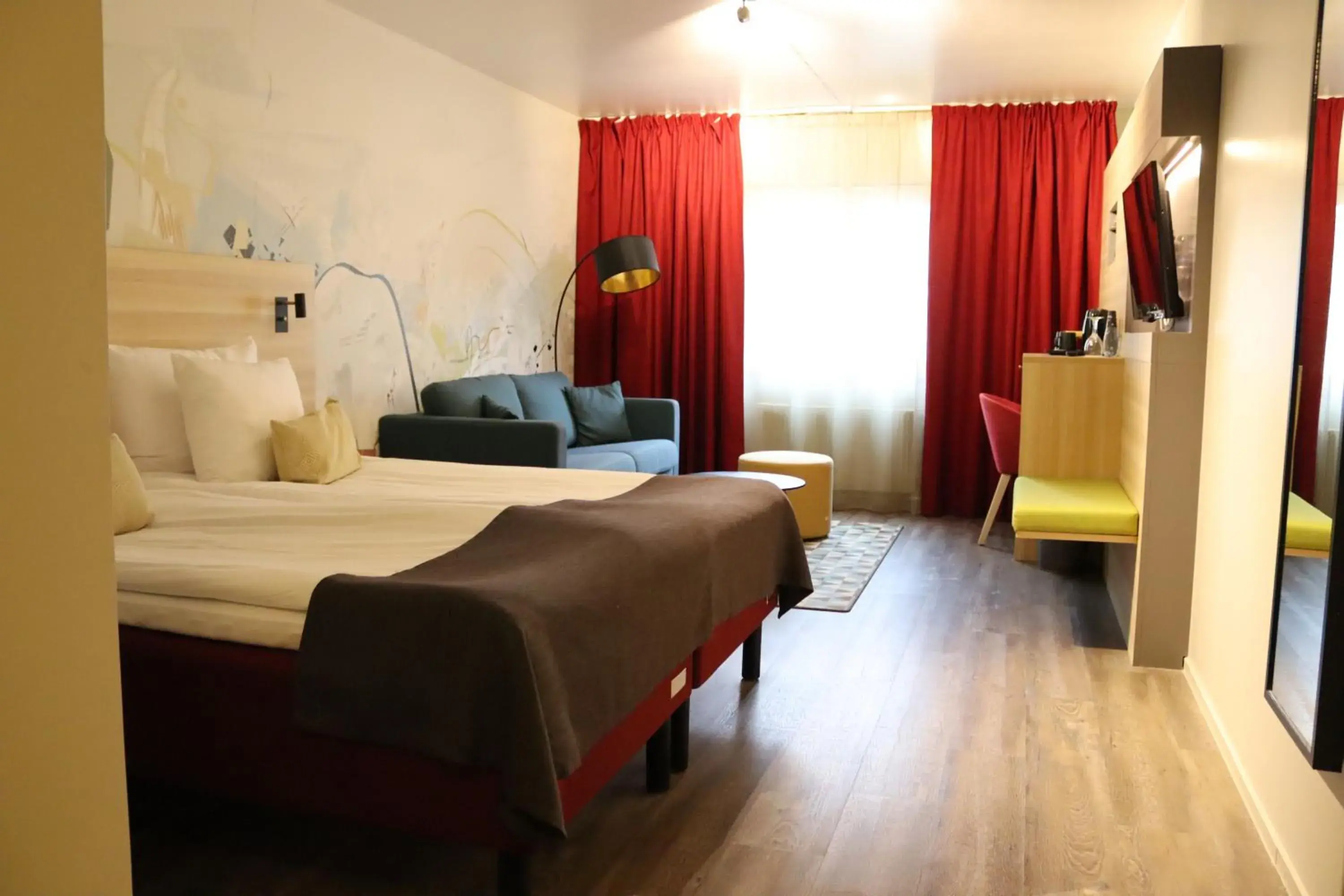 Property building, Bed in ProfilHotels Calmar Stadshotell Property building, Bed in ProfilHotels Calmar Stadshotell