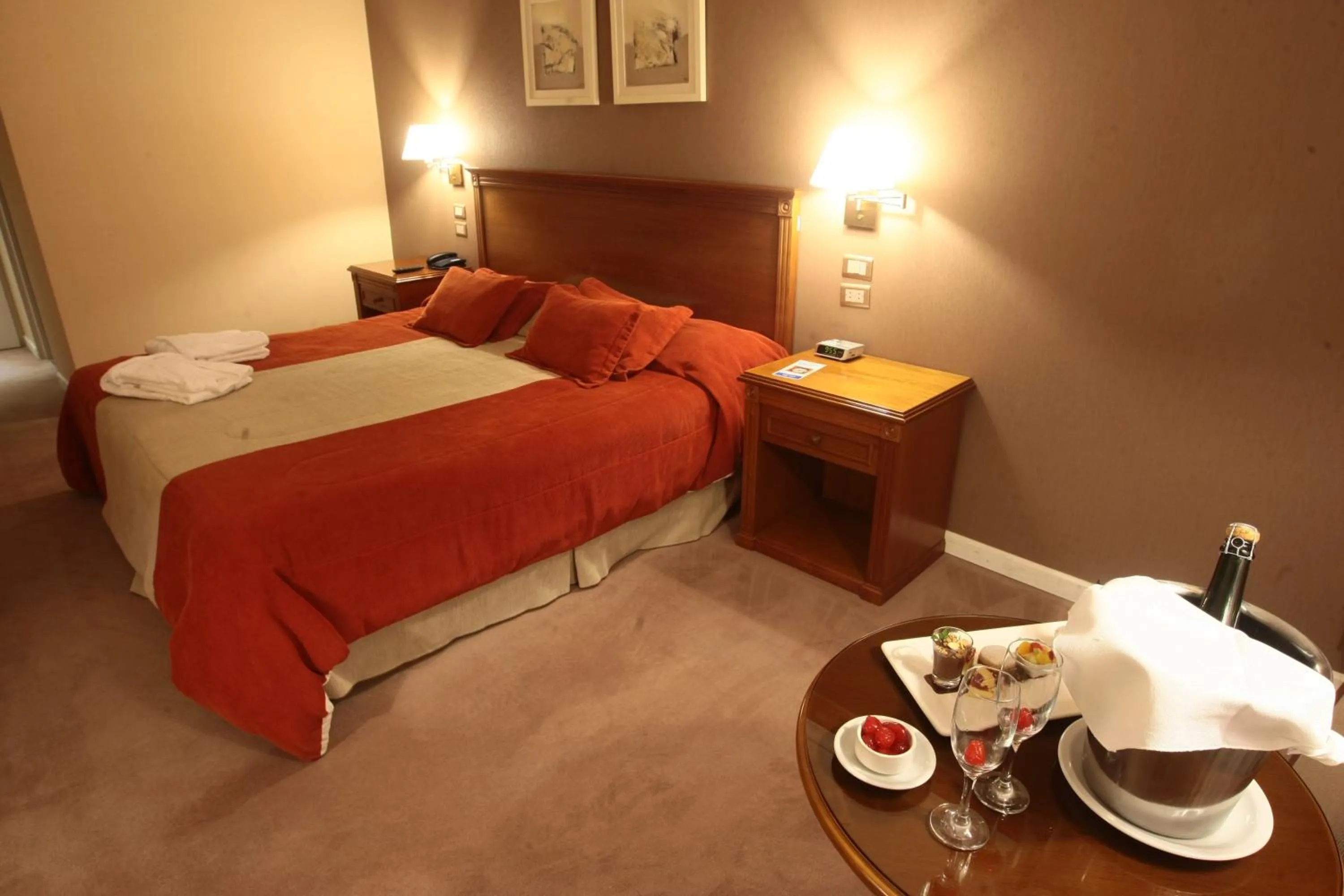 Bed in Howard Johnson Villa María Hotel y Casino