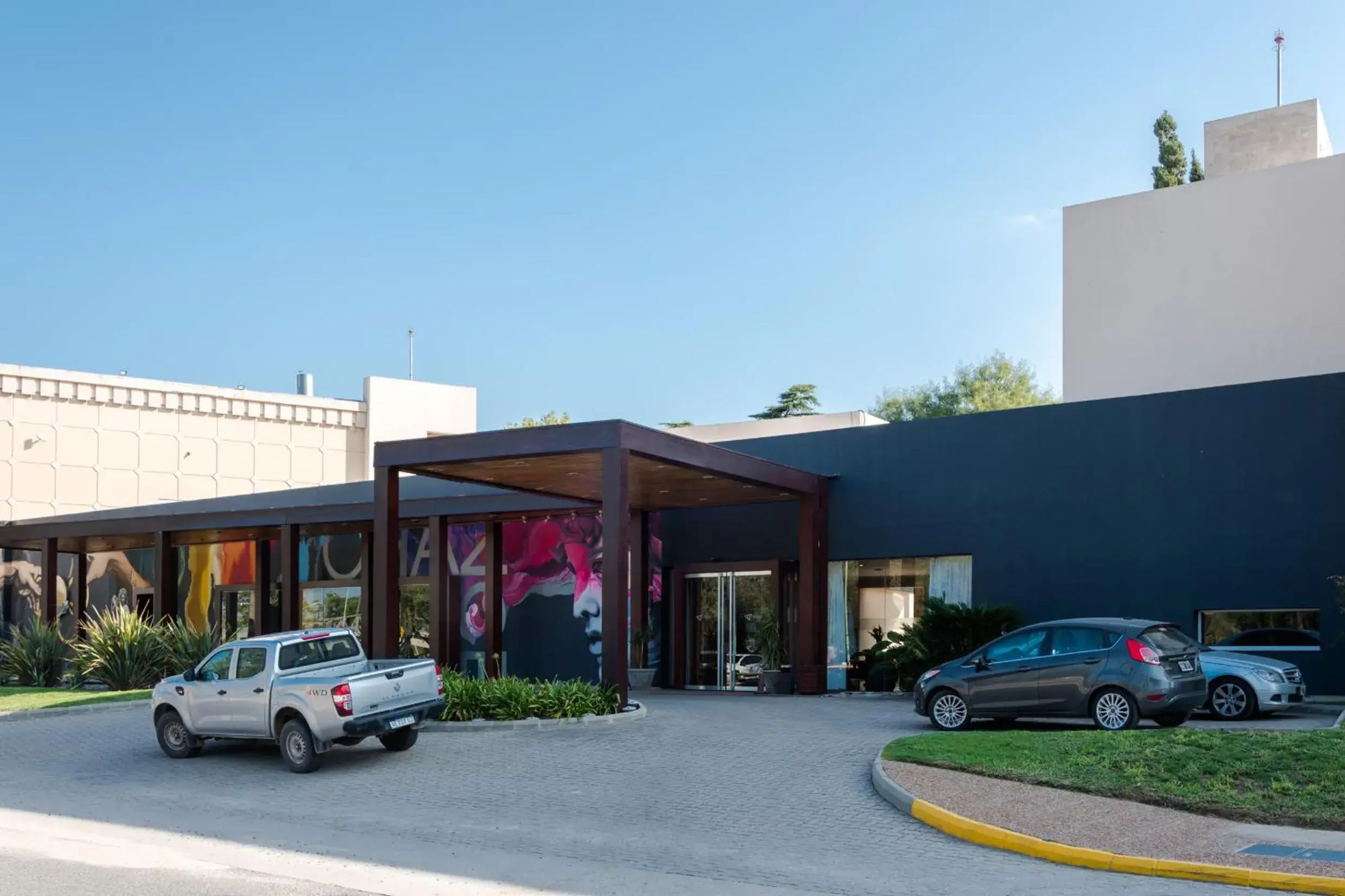 Property building in Howard Johnson Rio Cuarto Hotel y Casino Property building in Howard Johnson Rio Cuarto Hotel y Casino